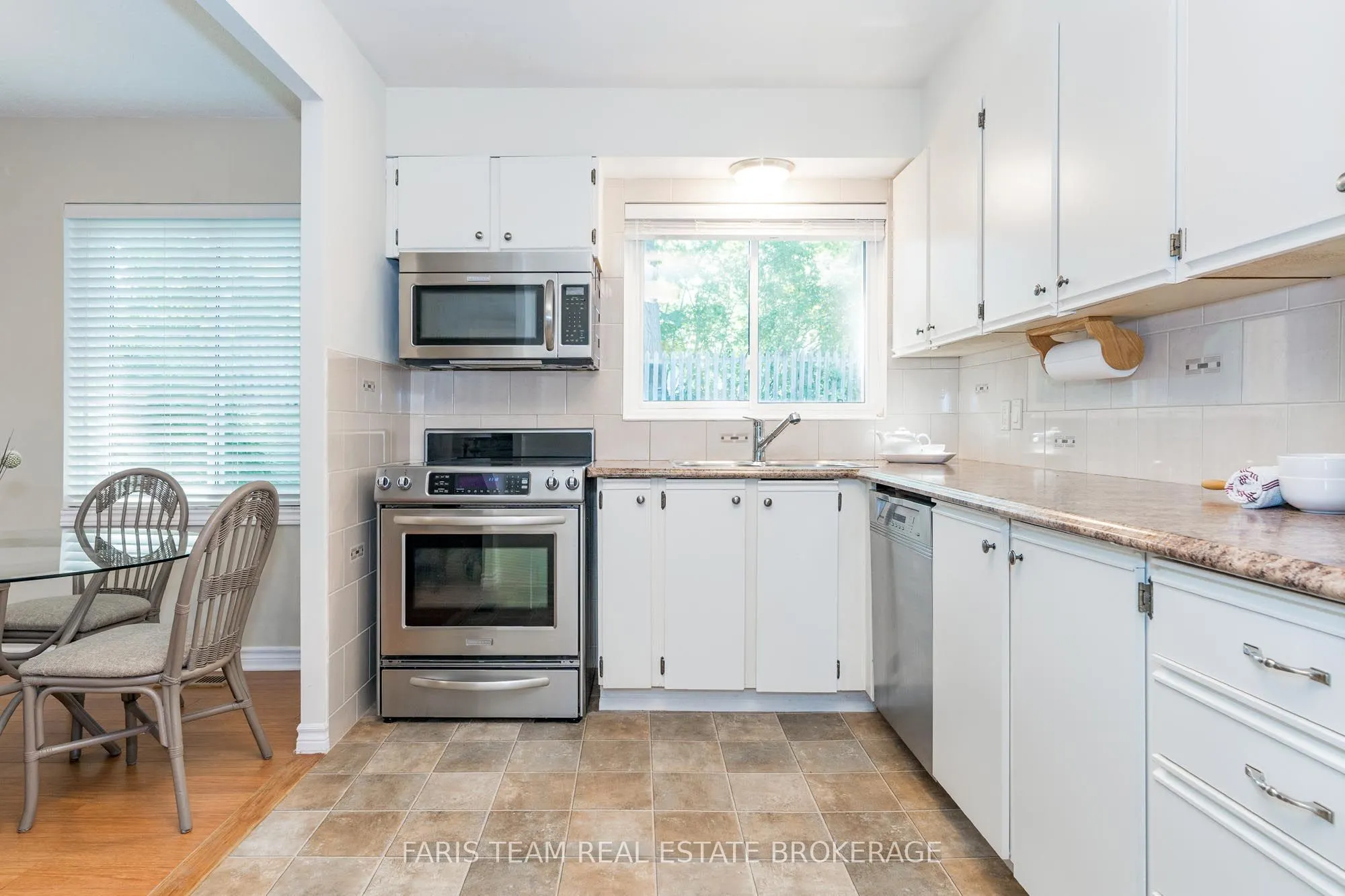 696 King Street, #48