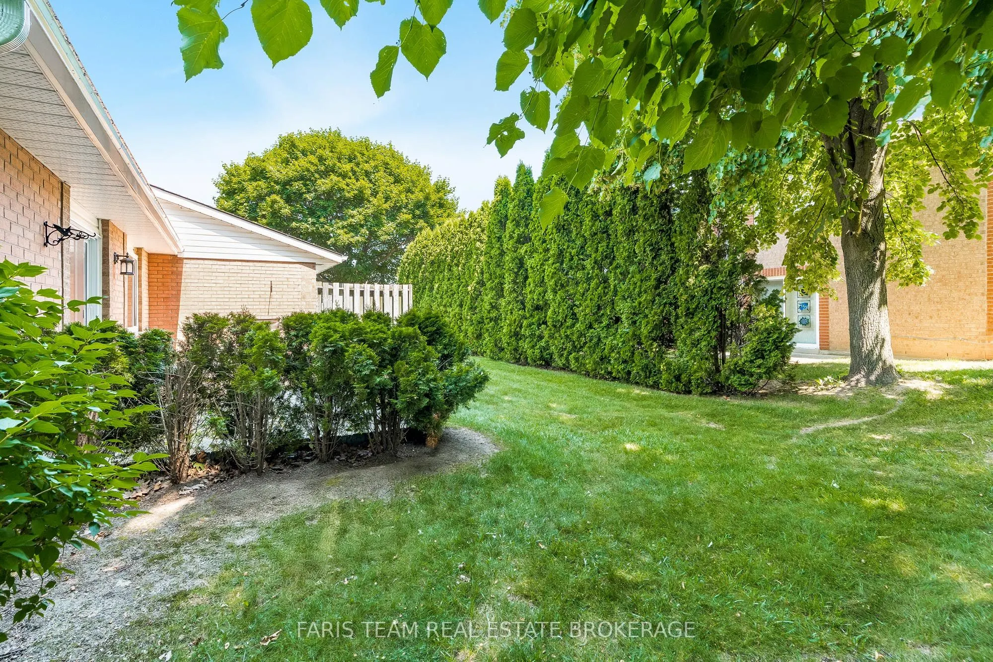 696 King Street, #48