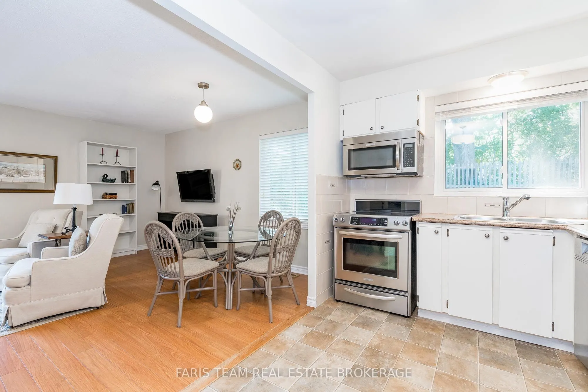 696 King Street, #48