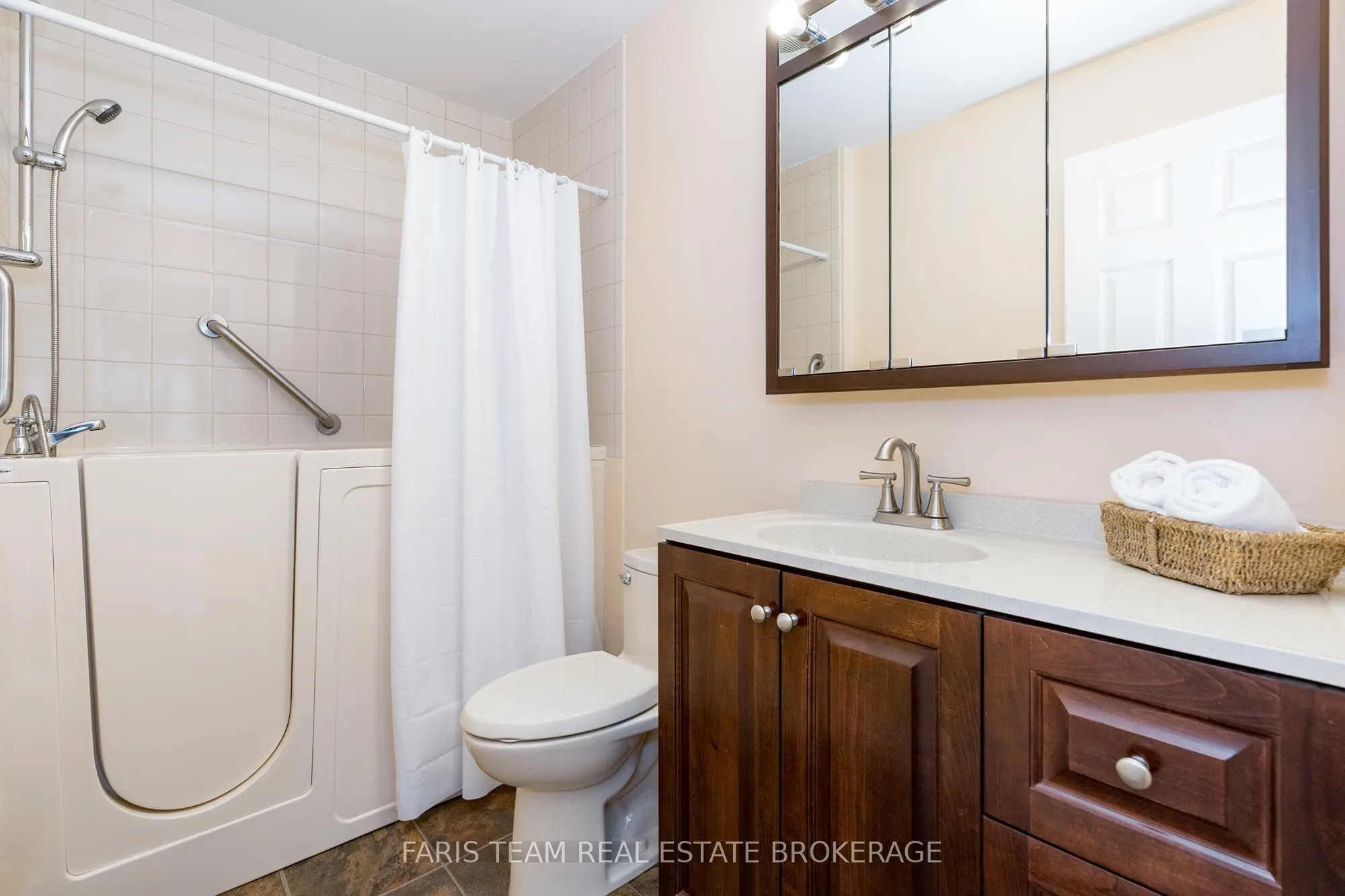 696 King Street, #48