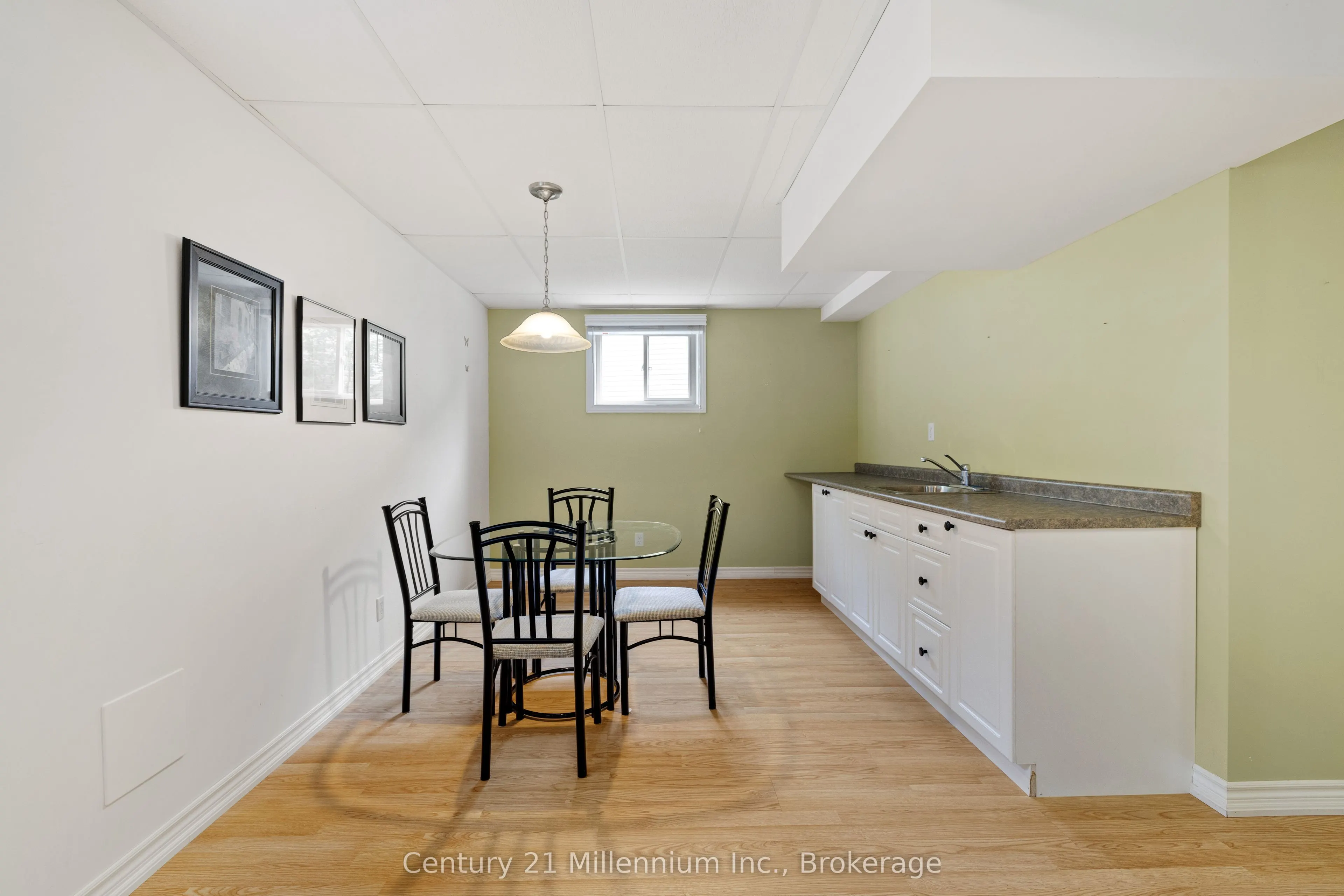 13 Marlwood Avenue
