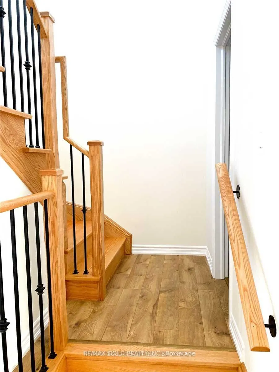 21 Bianca Crescent