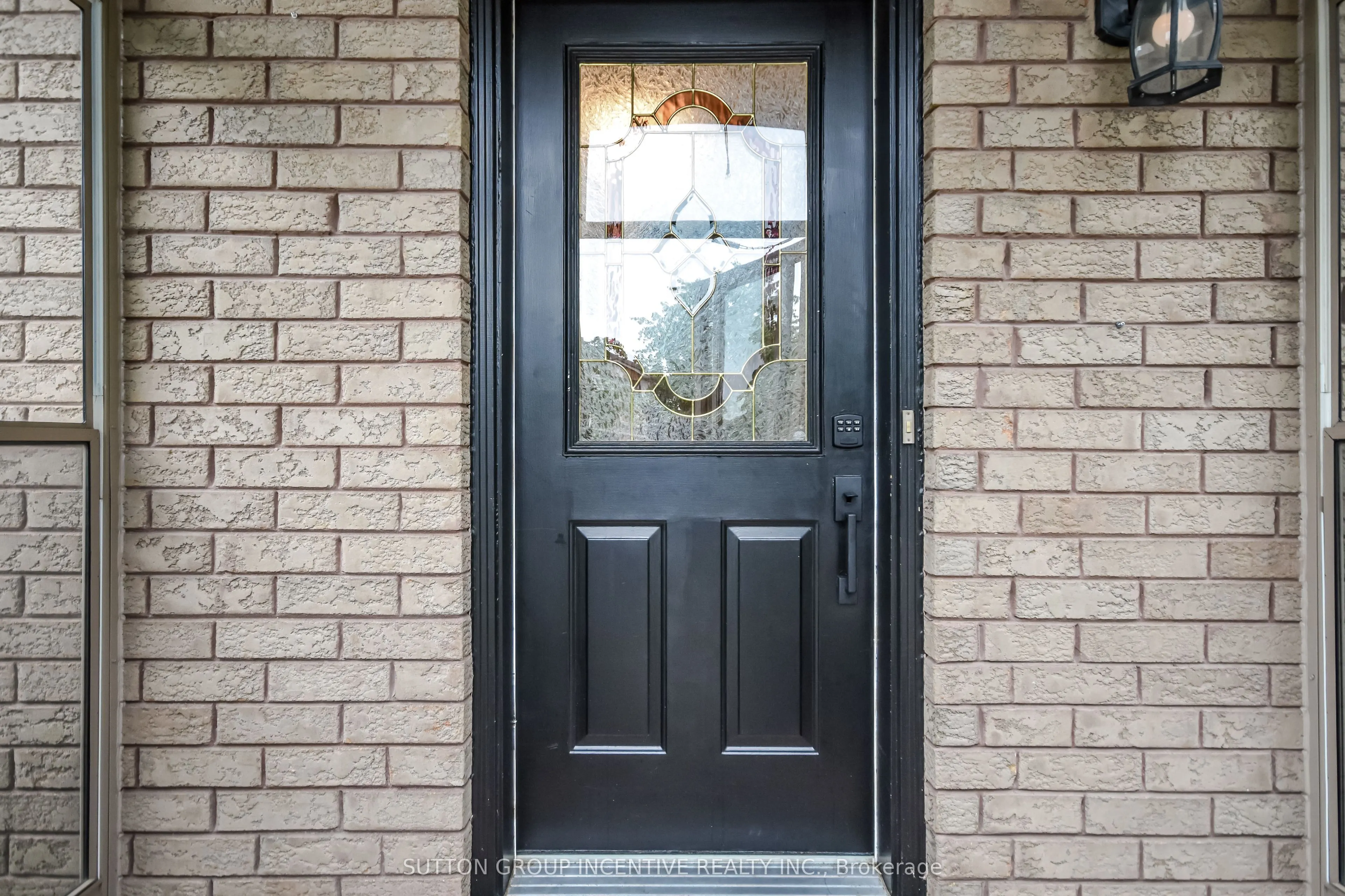 30 Bruce Crescent