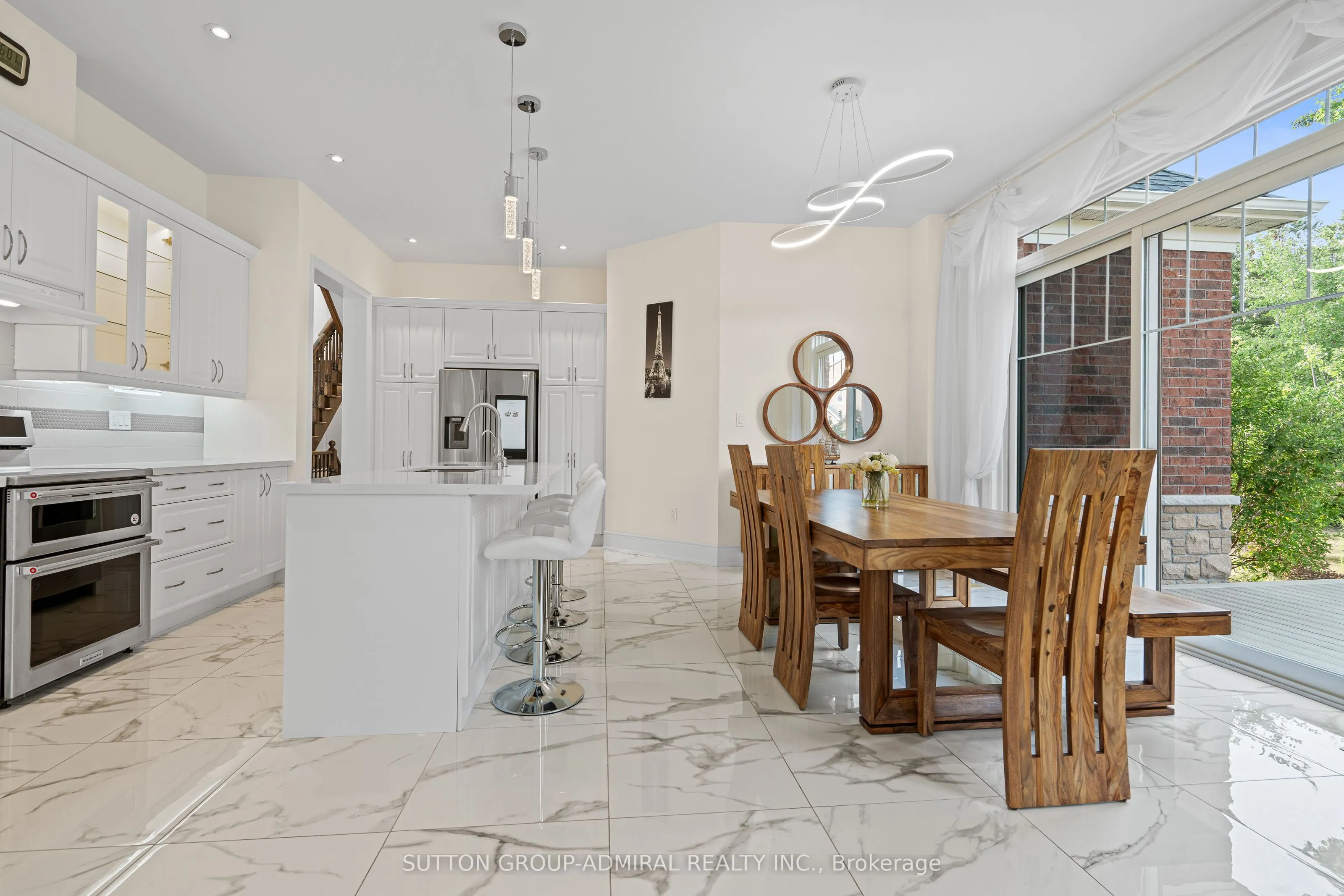 1 Redmond Crescent
