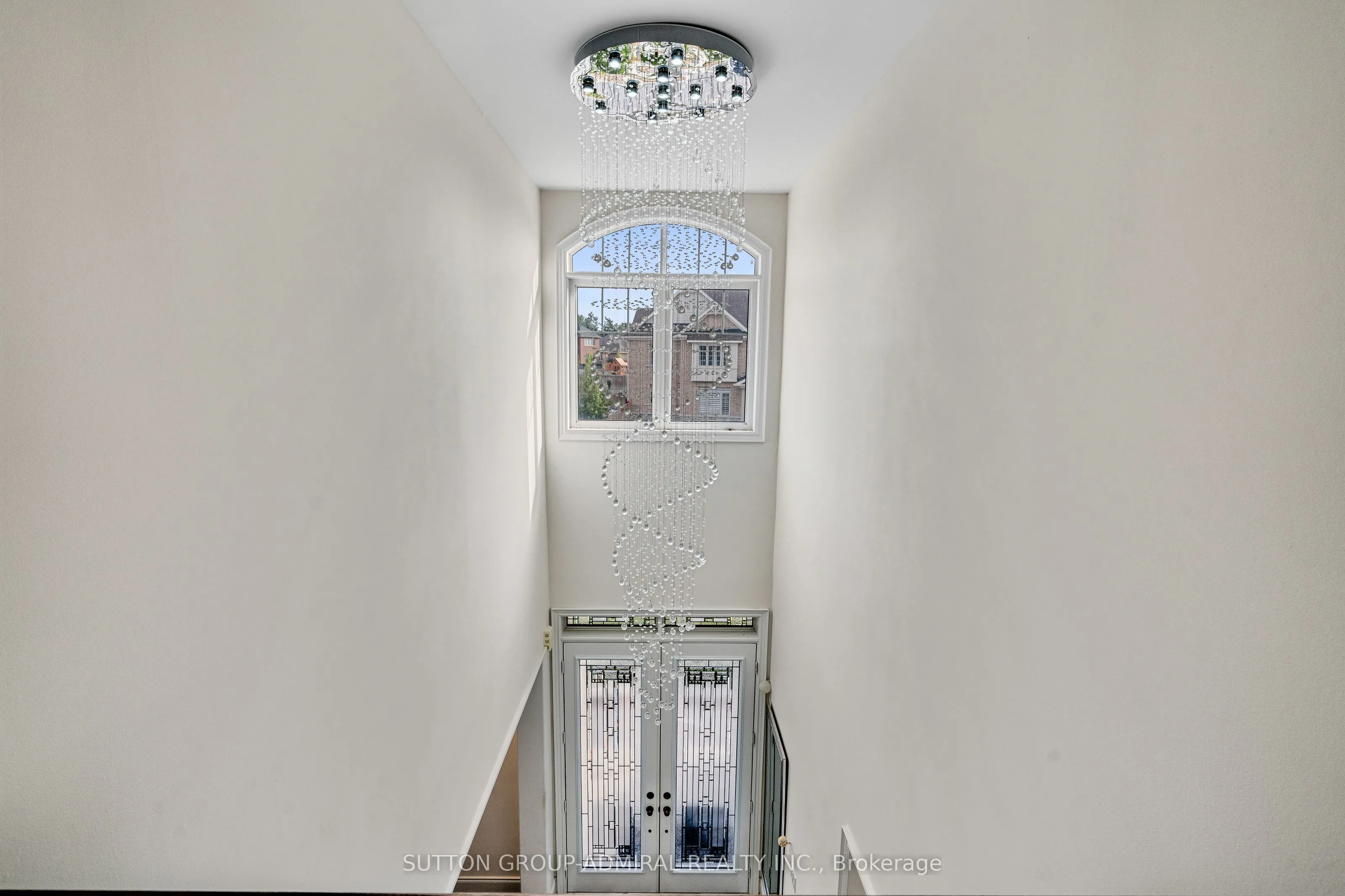 1 Redmond Crescent