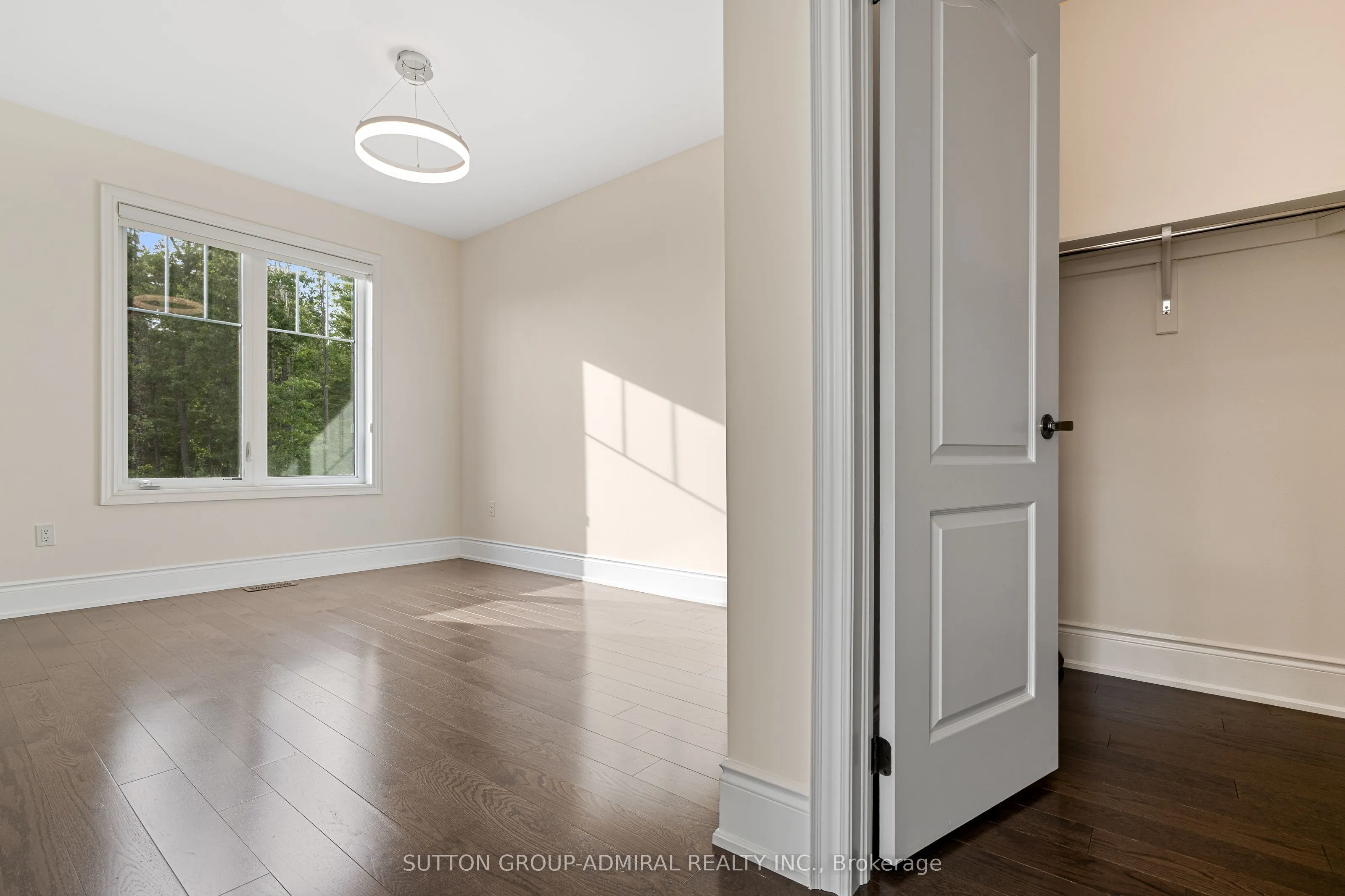 1 Redmond Crescent