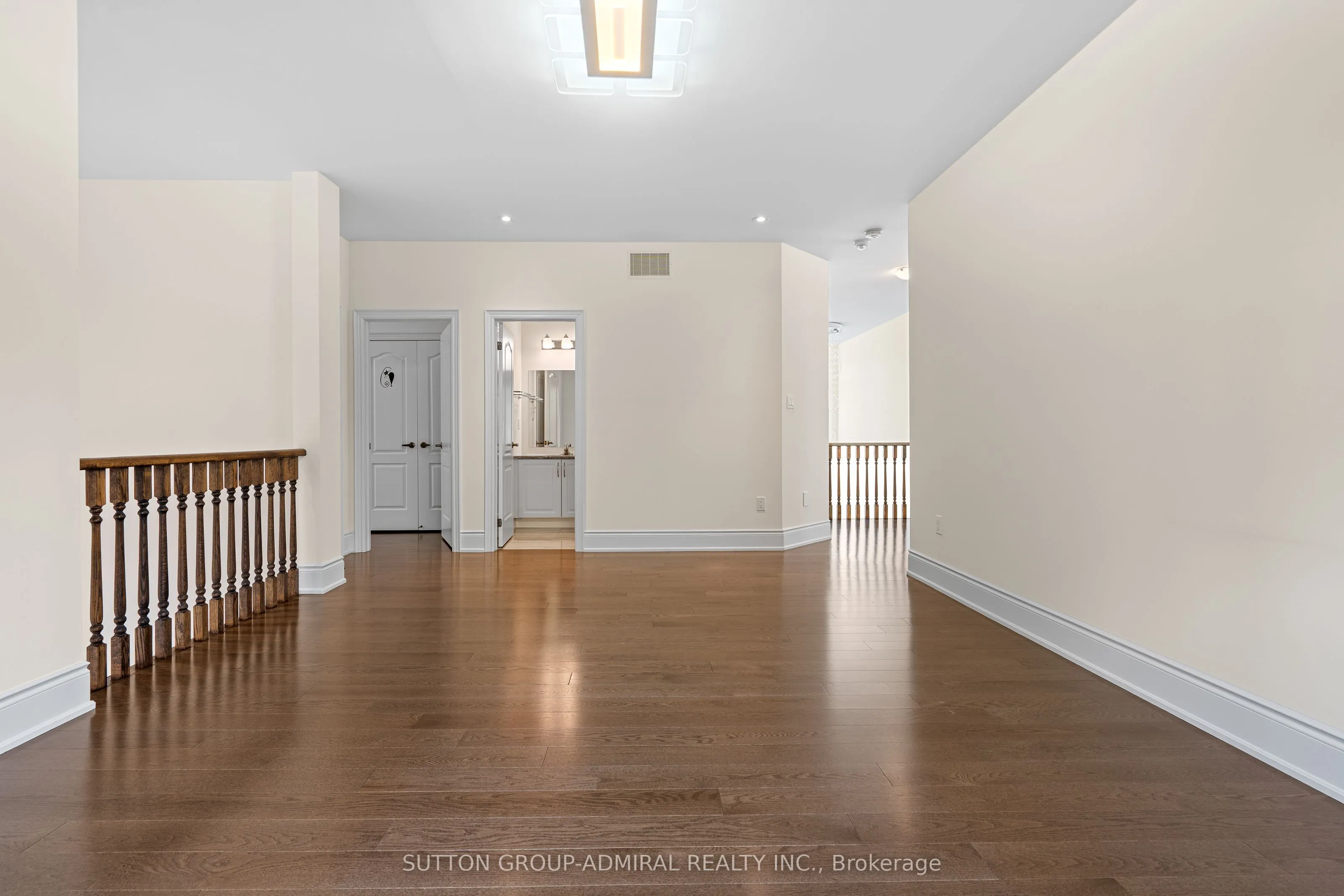 1 Redmond Crescent