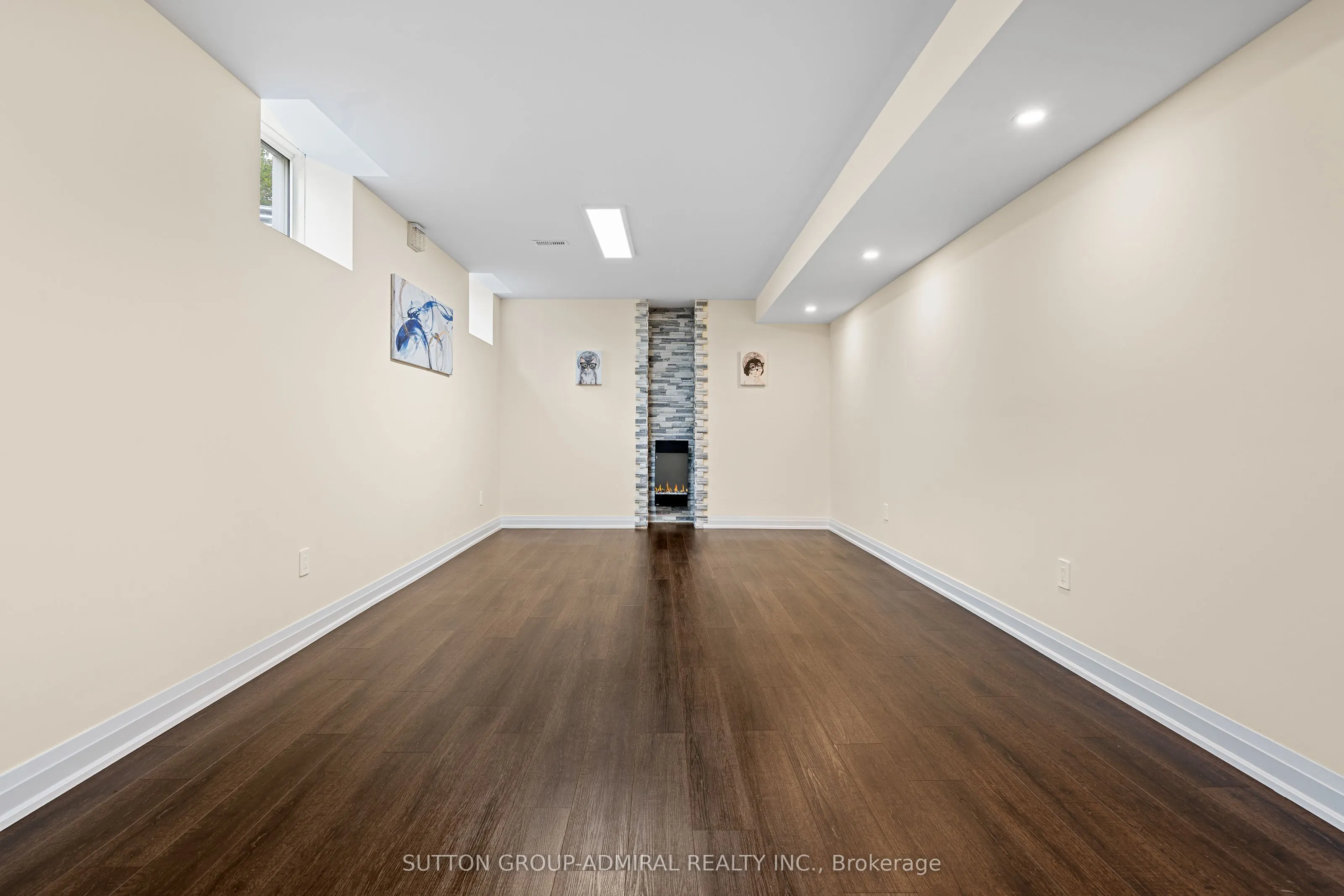 1 Redmond Crescent