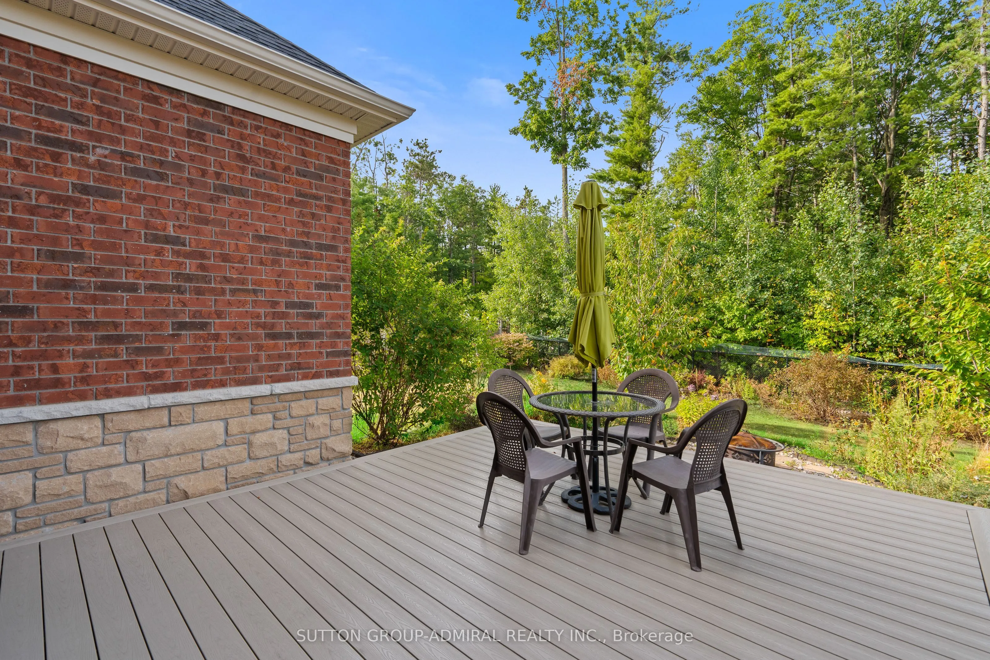 1 Redmond Crescent