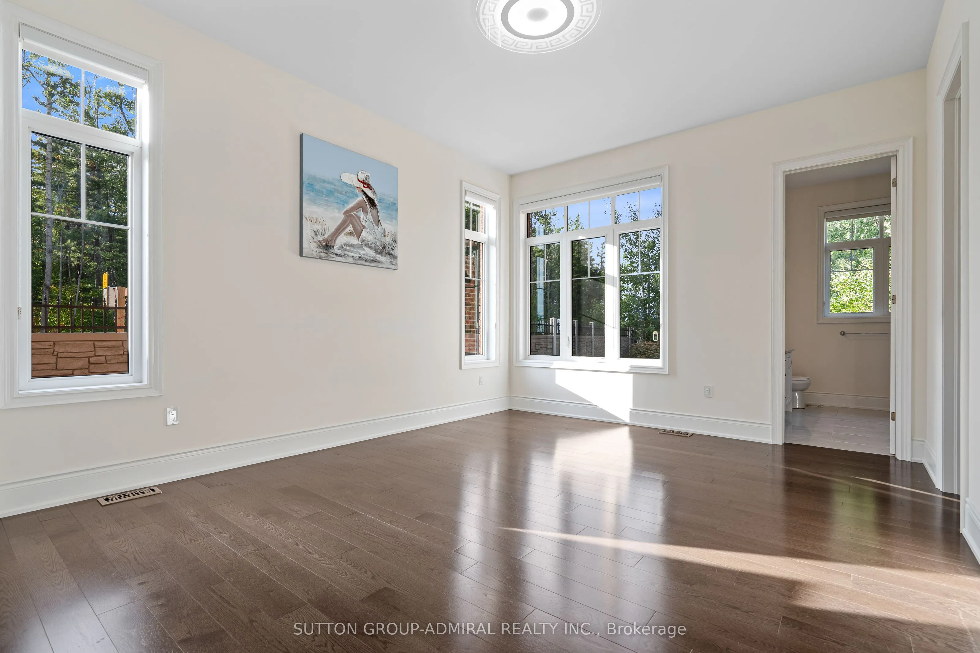 1 Redmond Crescent