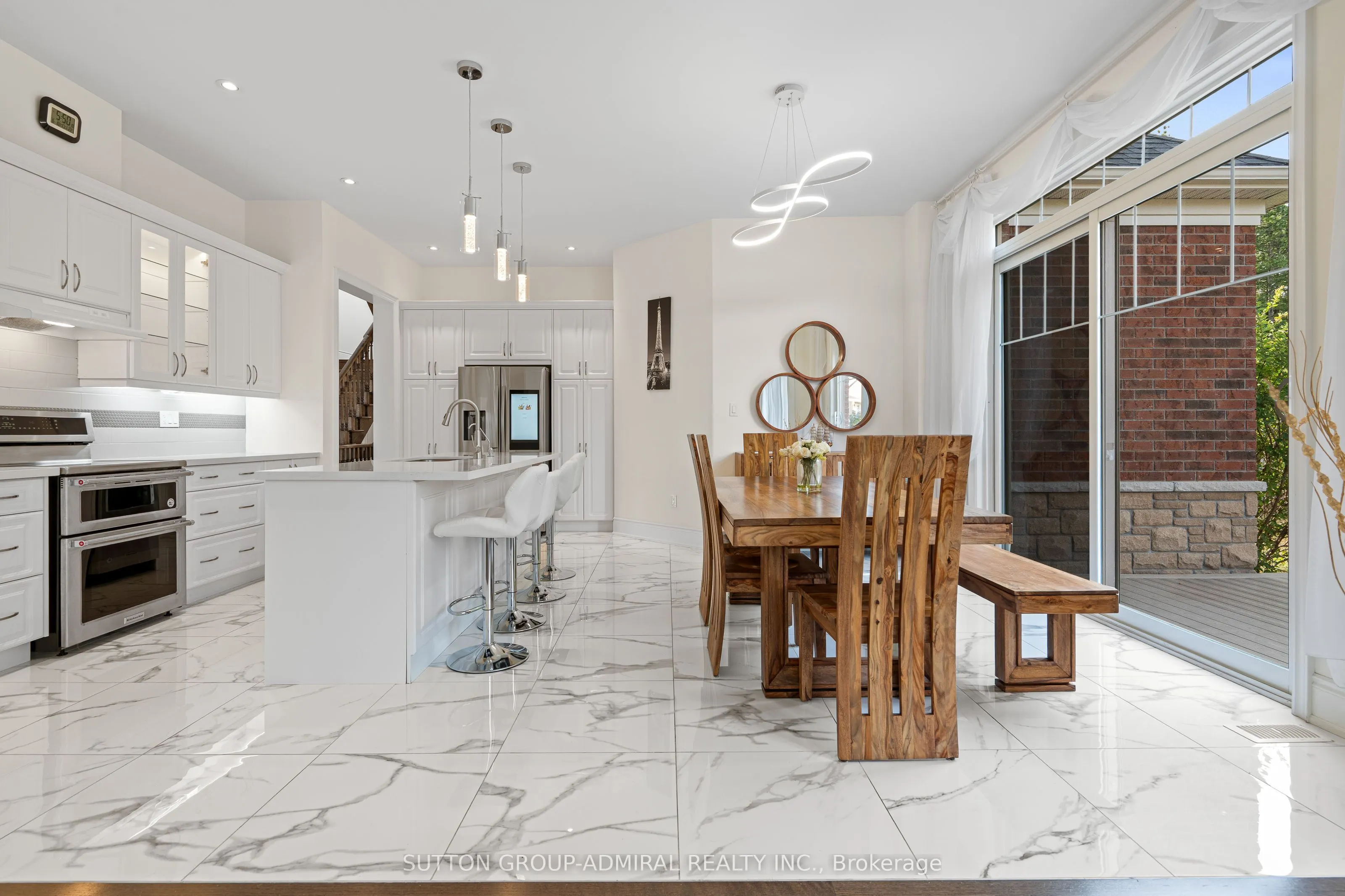 1 Redmond Crescent