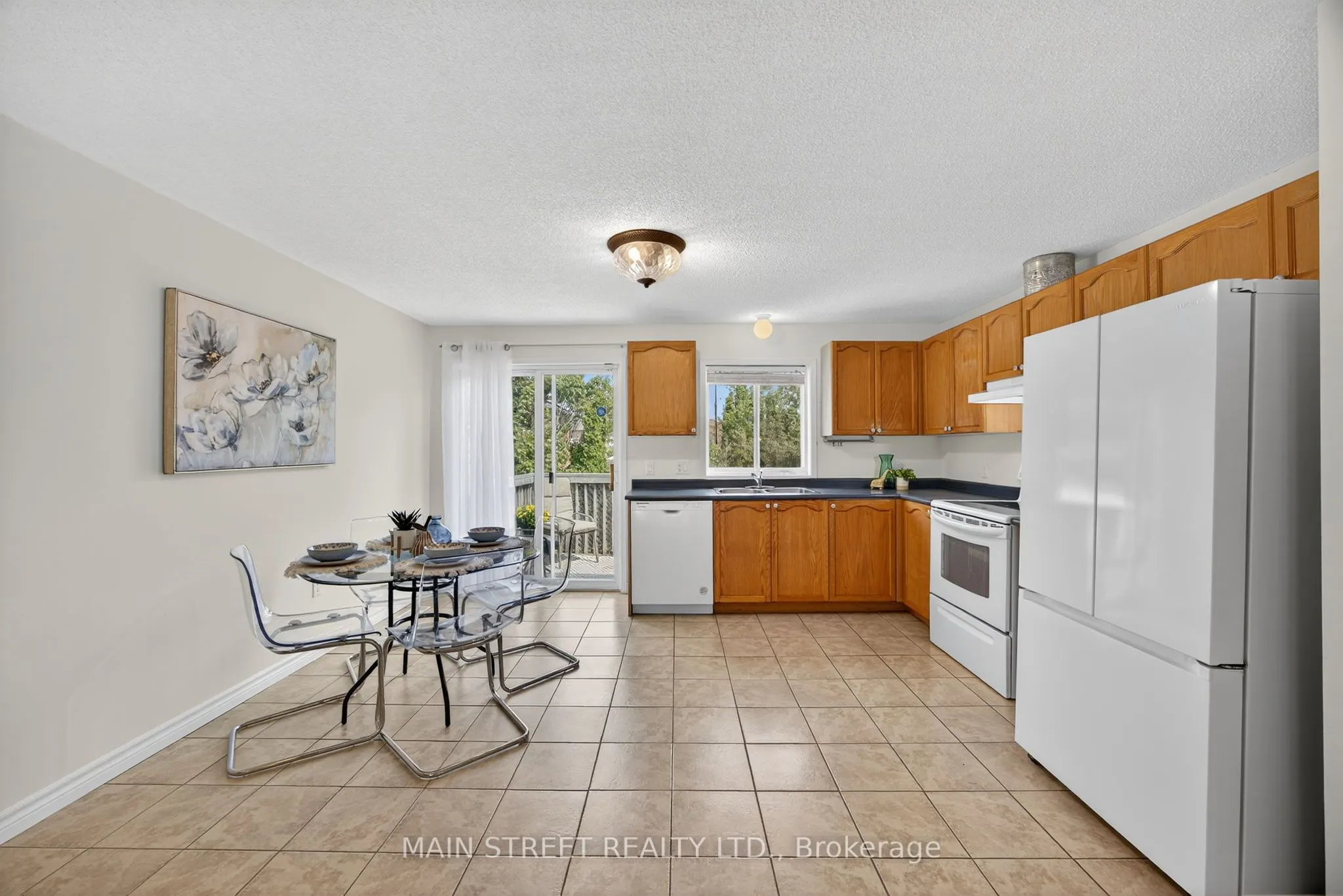 94 Silver Maple Crescent