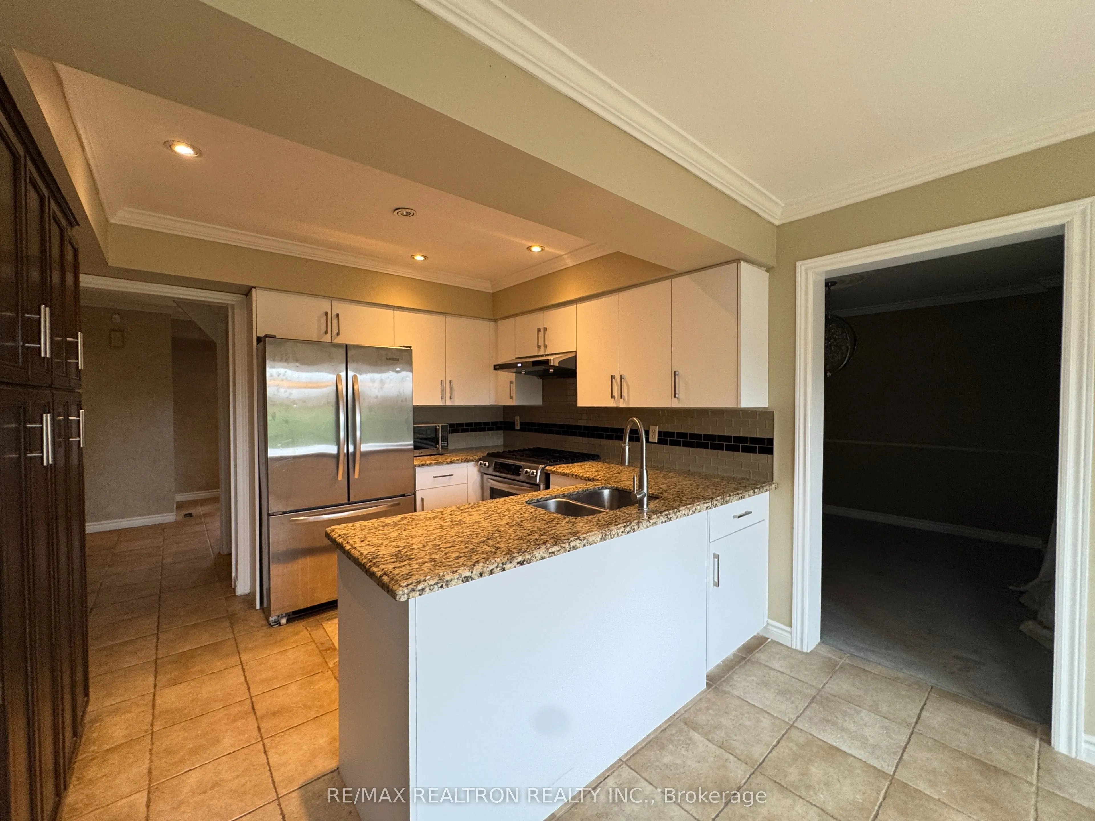 21 Kenny Crescent
