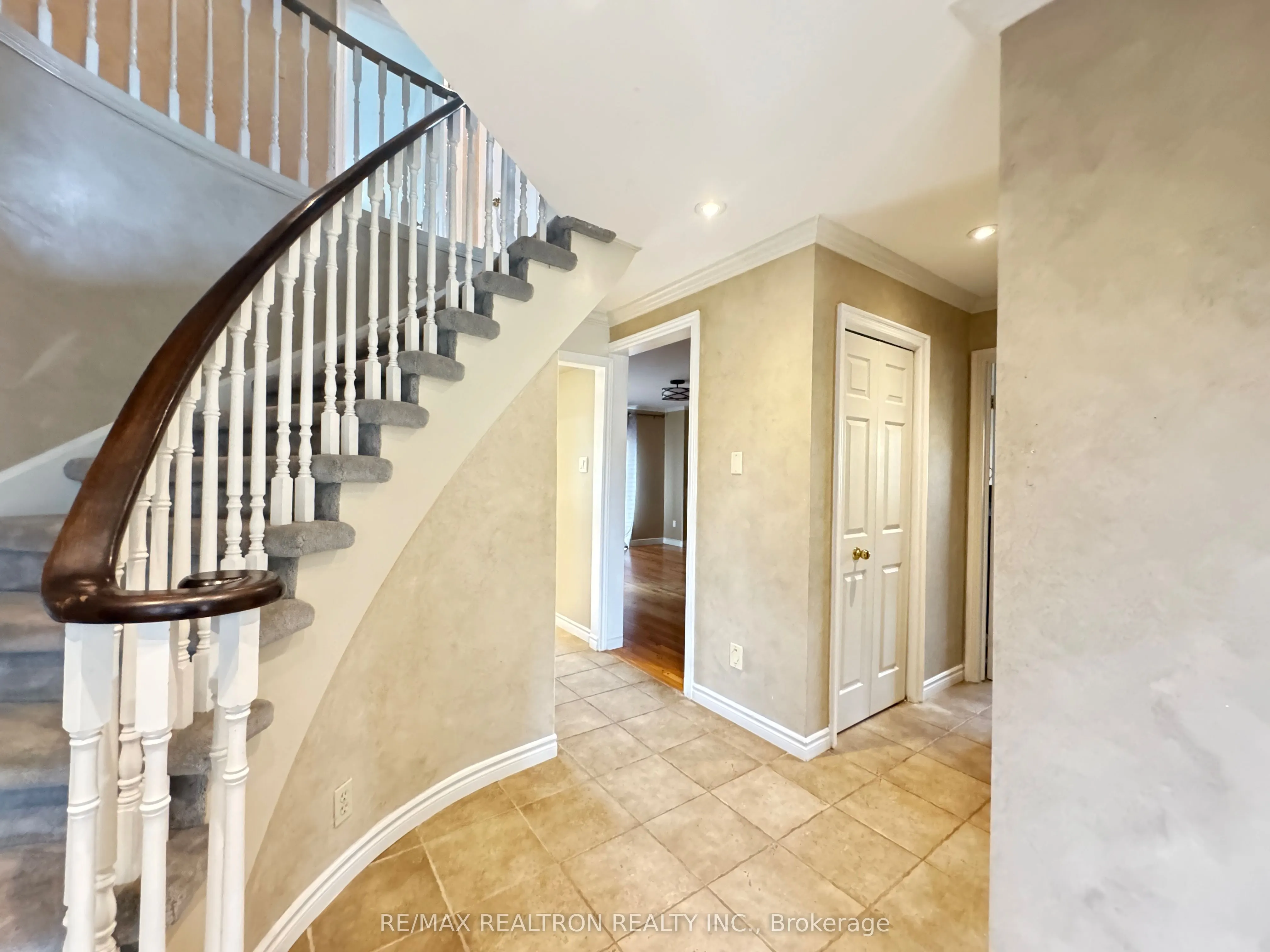 21 Kenny Crescent