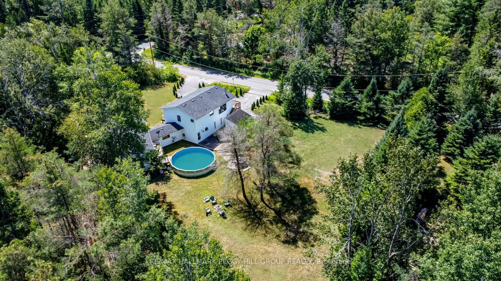 20 Hillview Crescent