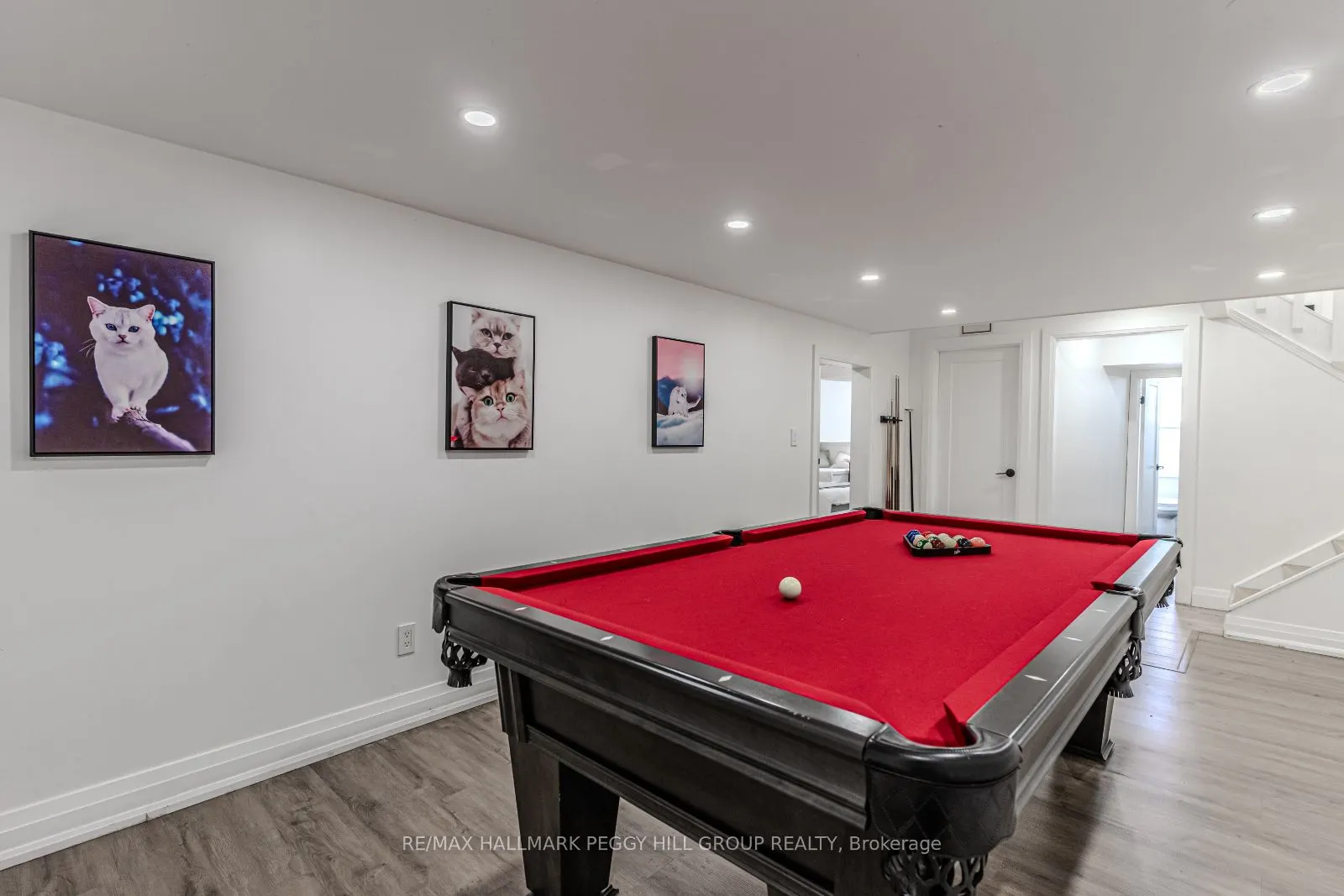 20 Hillview Crescent
