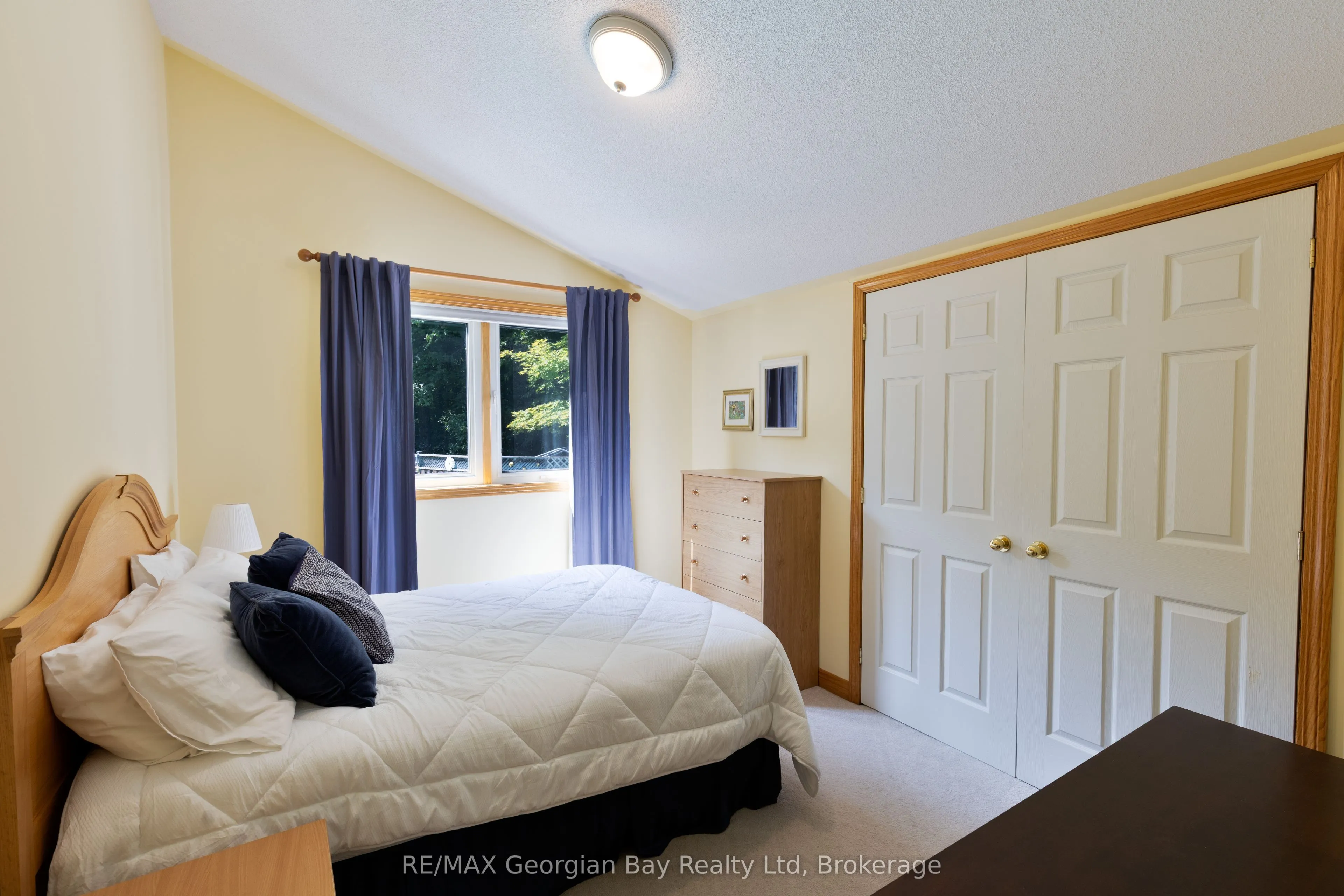 3 Oakdale Court