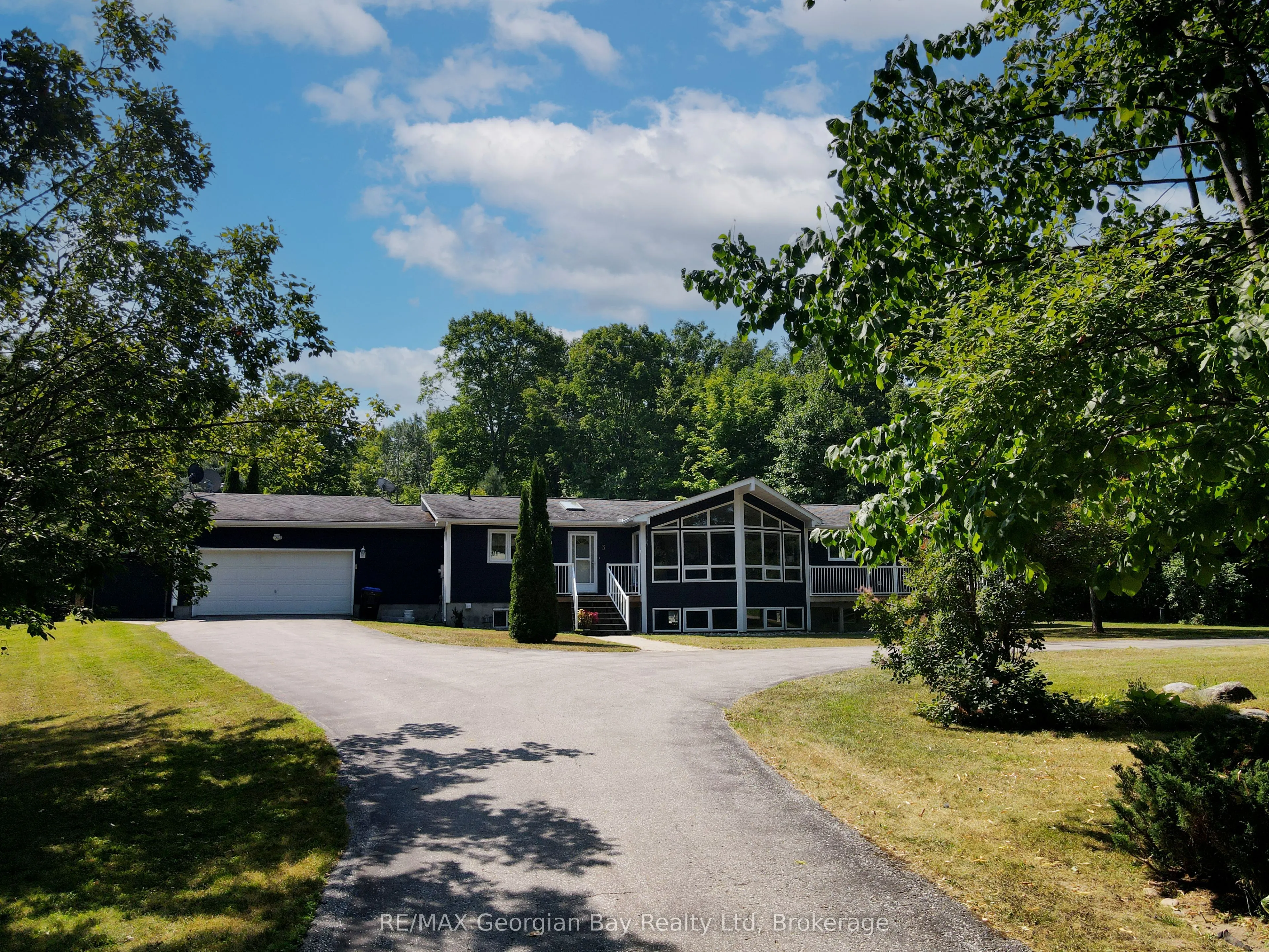 3 Oakdale Court