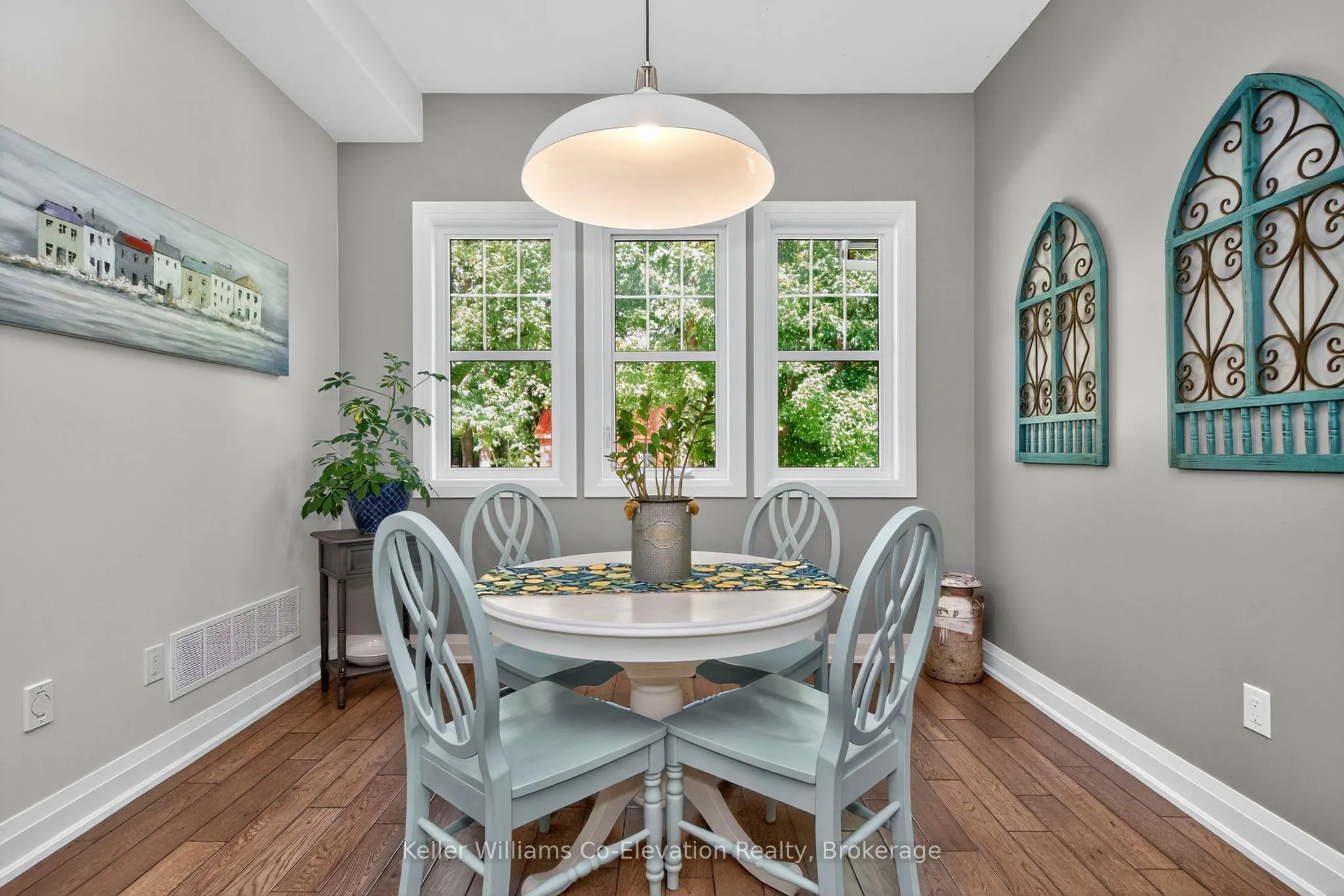 16 Ridgewood Court