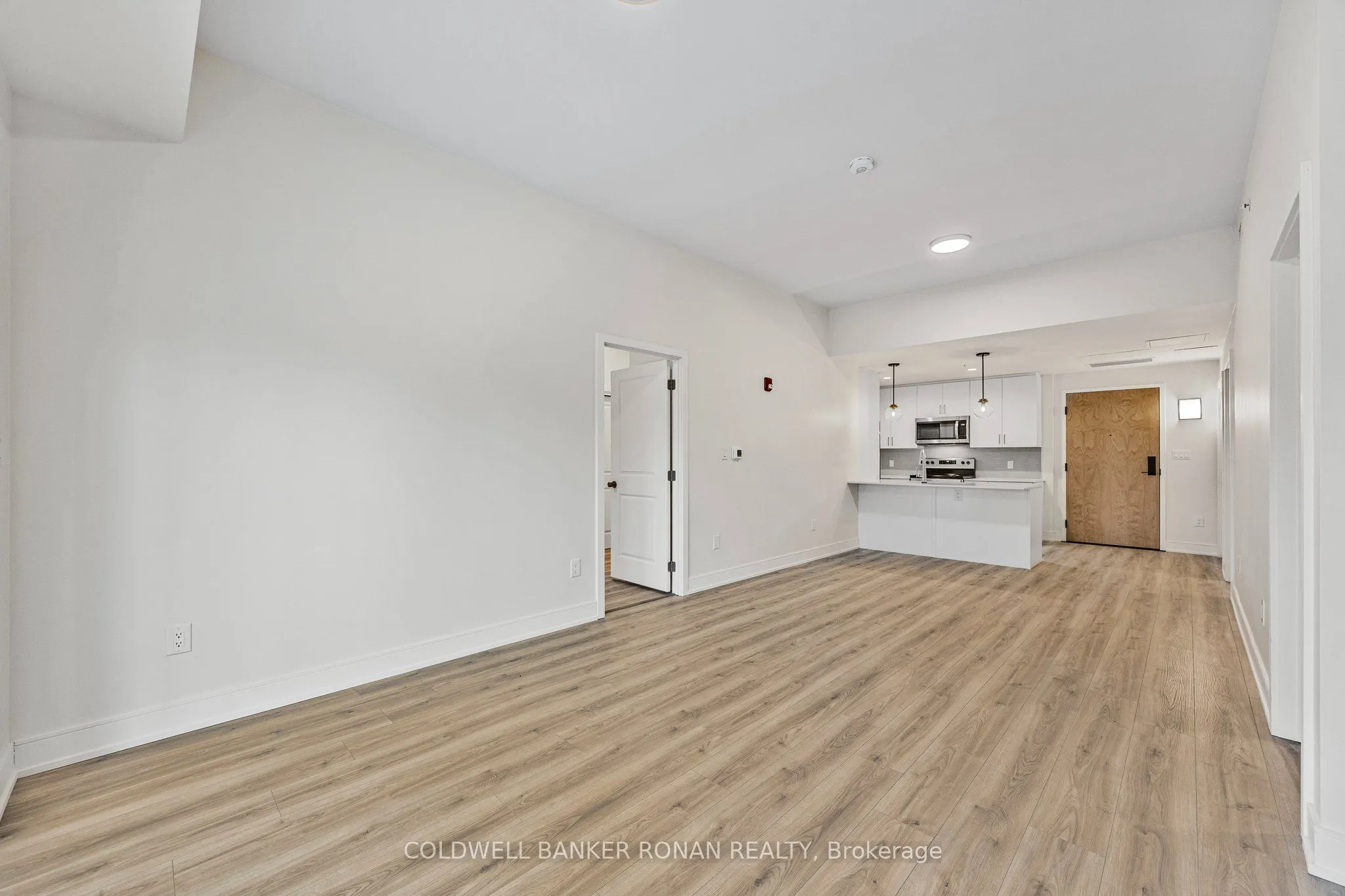 121 Mary Street, #316