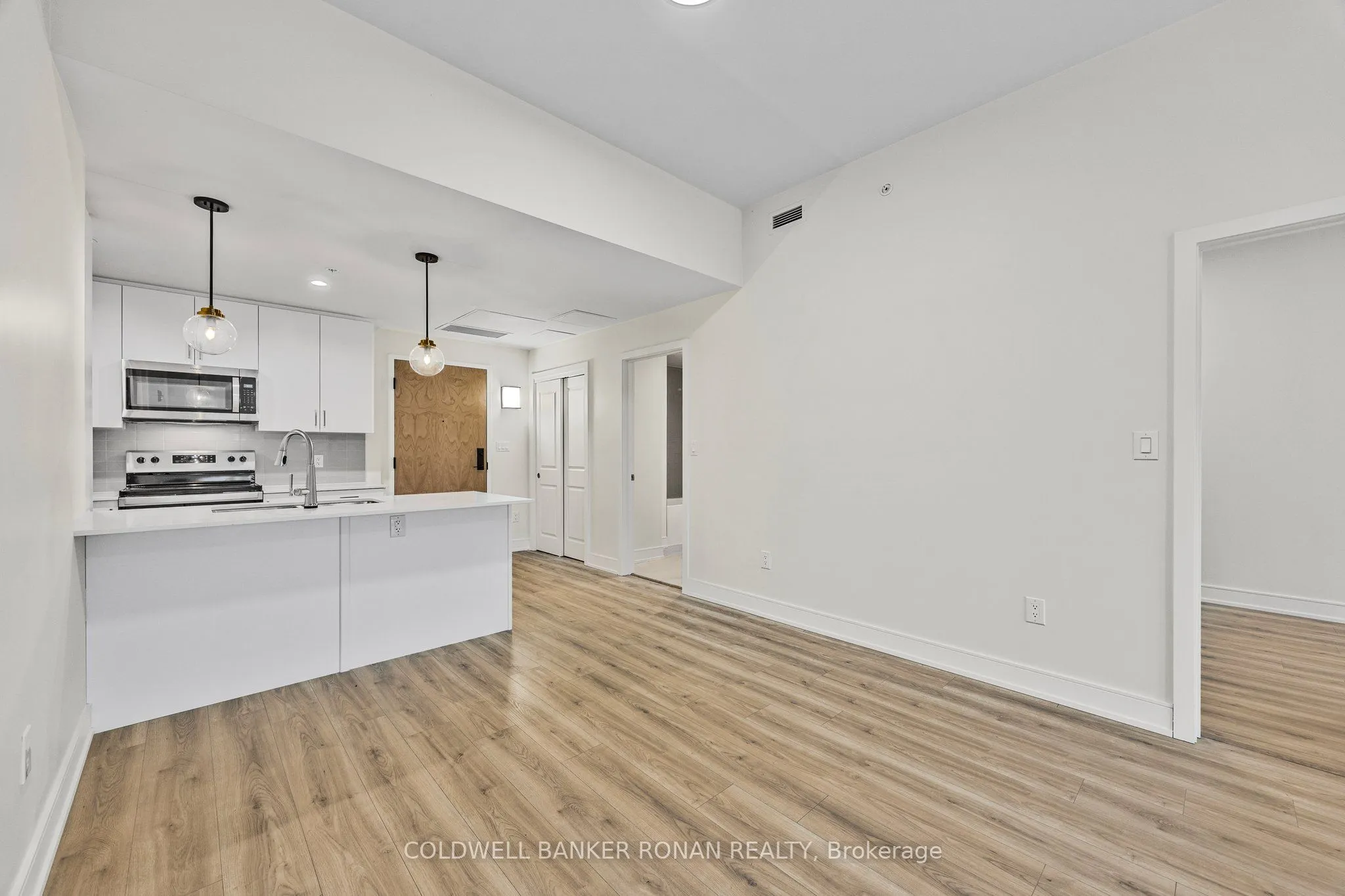 121 Mary Street, #316