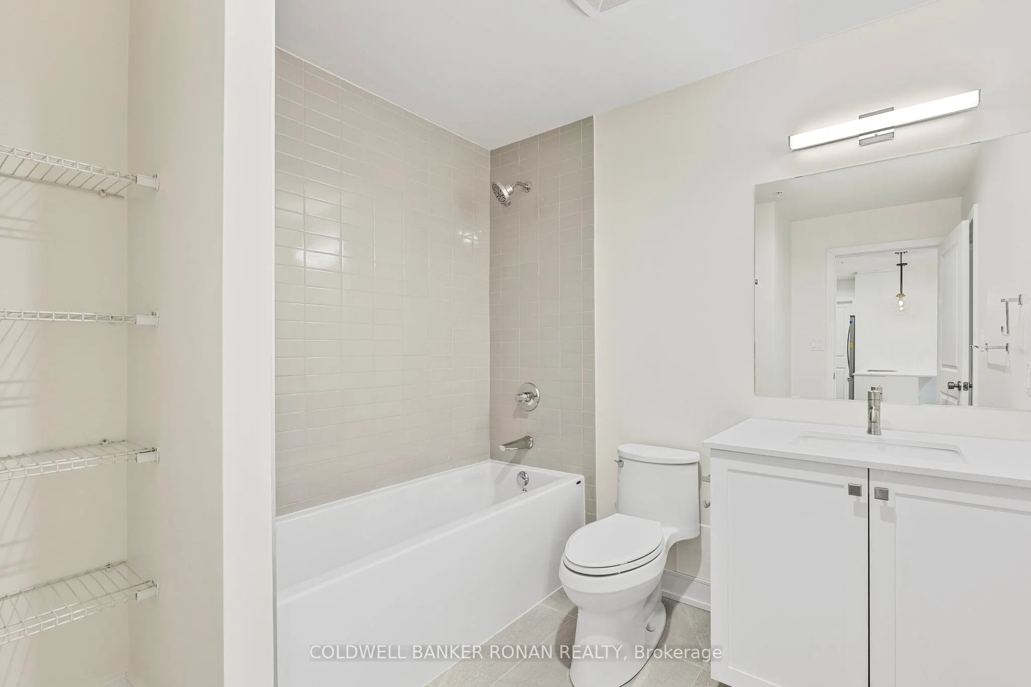 121 Mary Street, #316