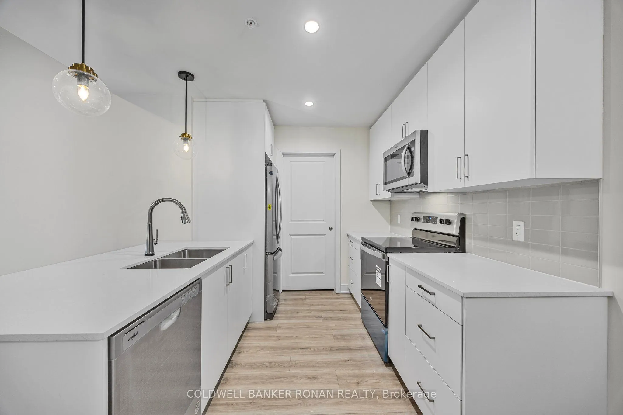 121 Mary Street, #316