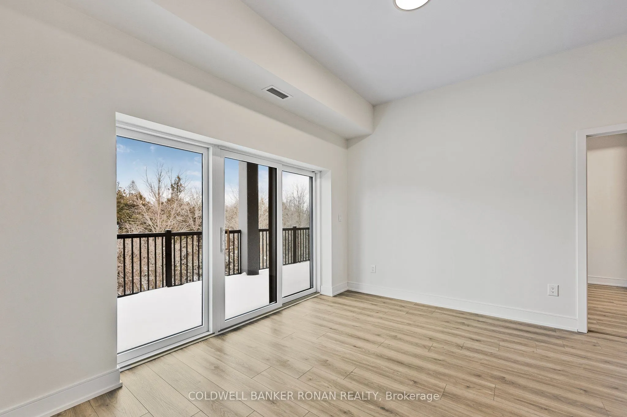 121 Mary Street, #316