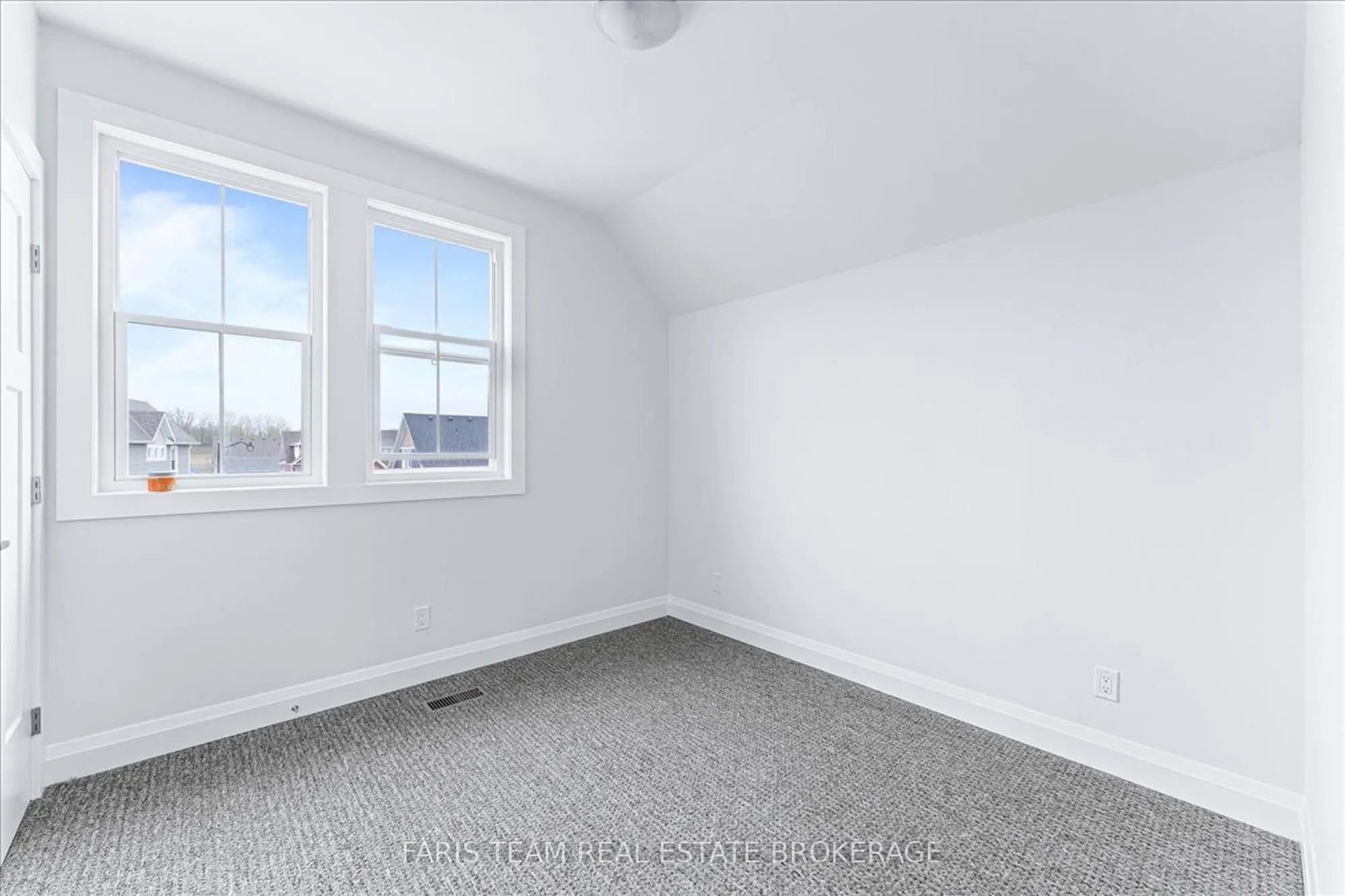 27 Julia Crescent, #41