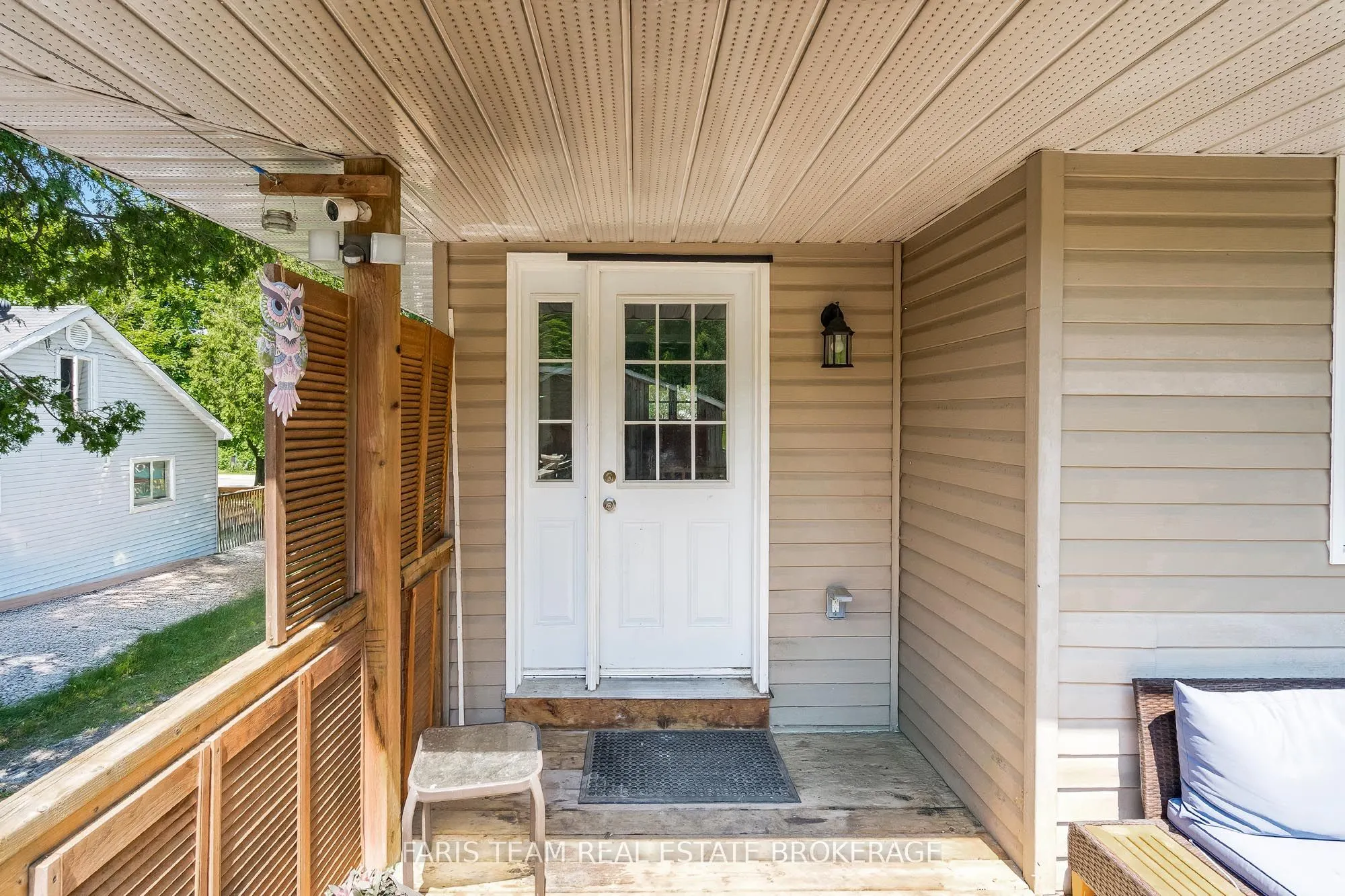 136 Poyntz Street