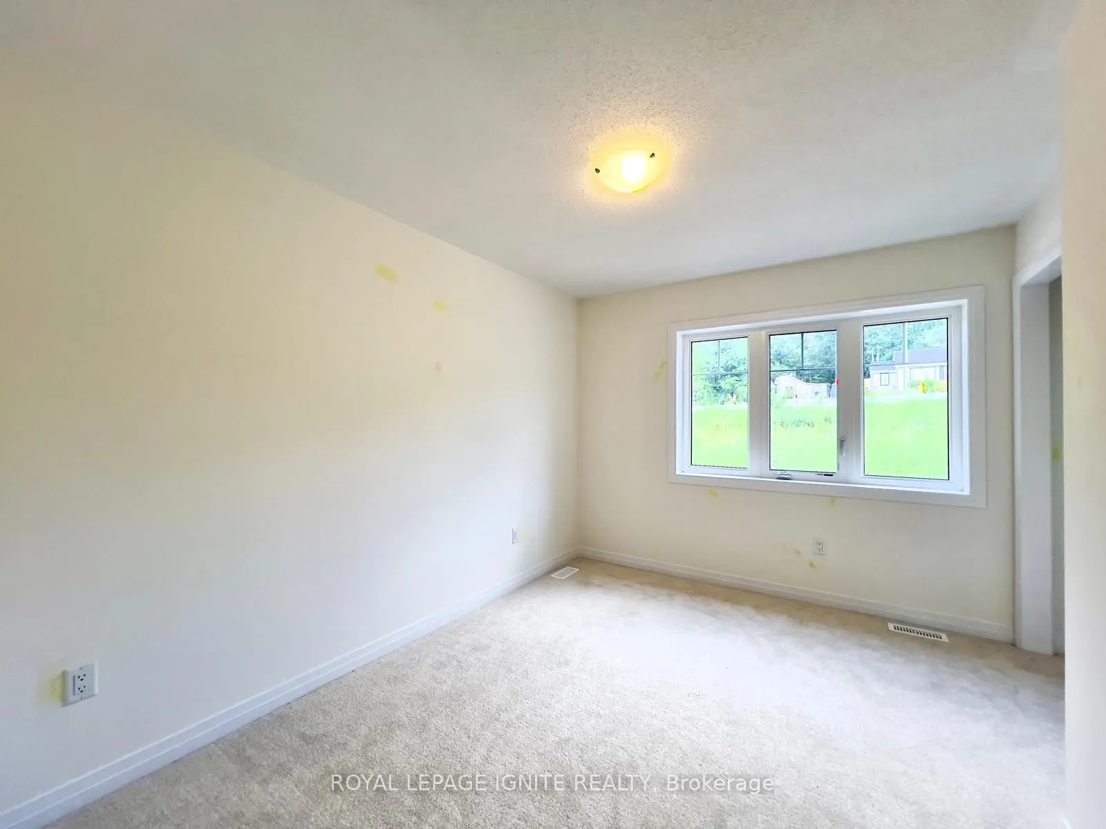 522 Hudson Crescent