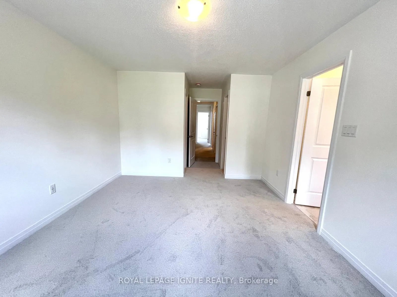 562 Hudson Crescent