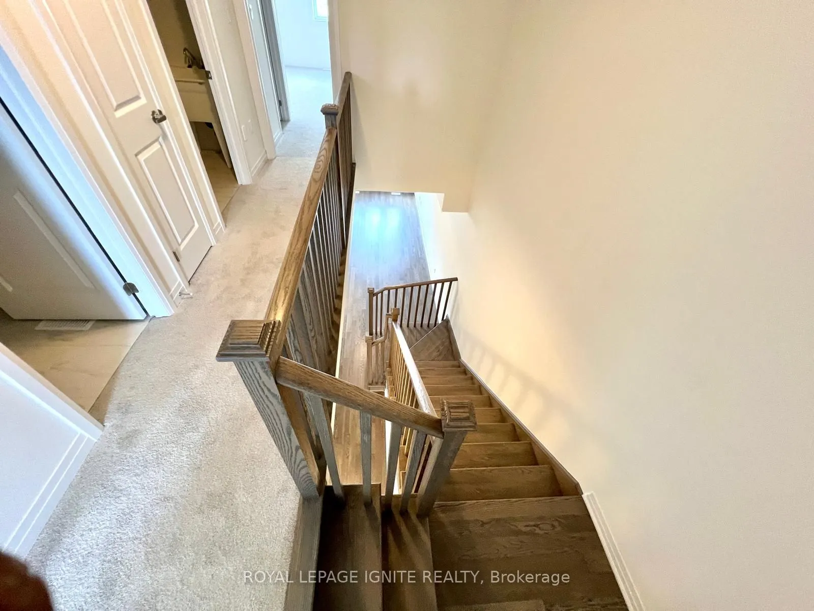 562 Hudson Crescent