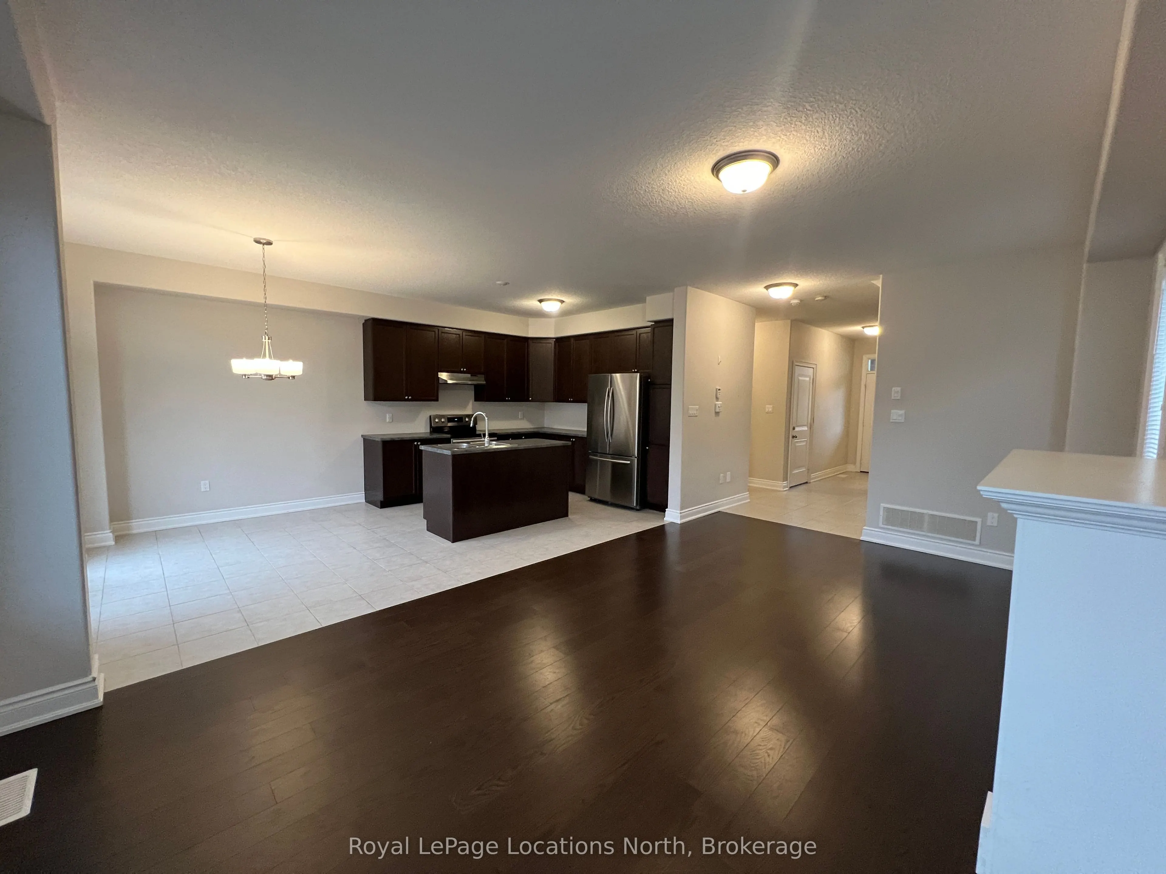 23 LOCKERBIE Crescent