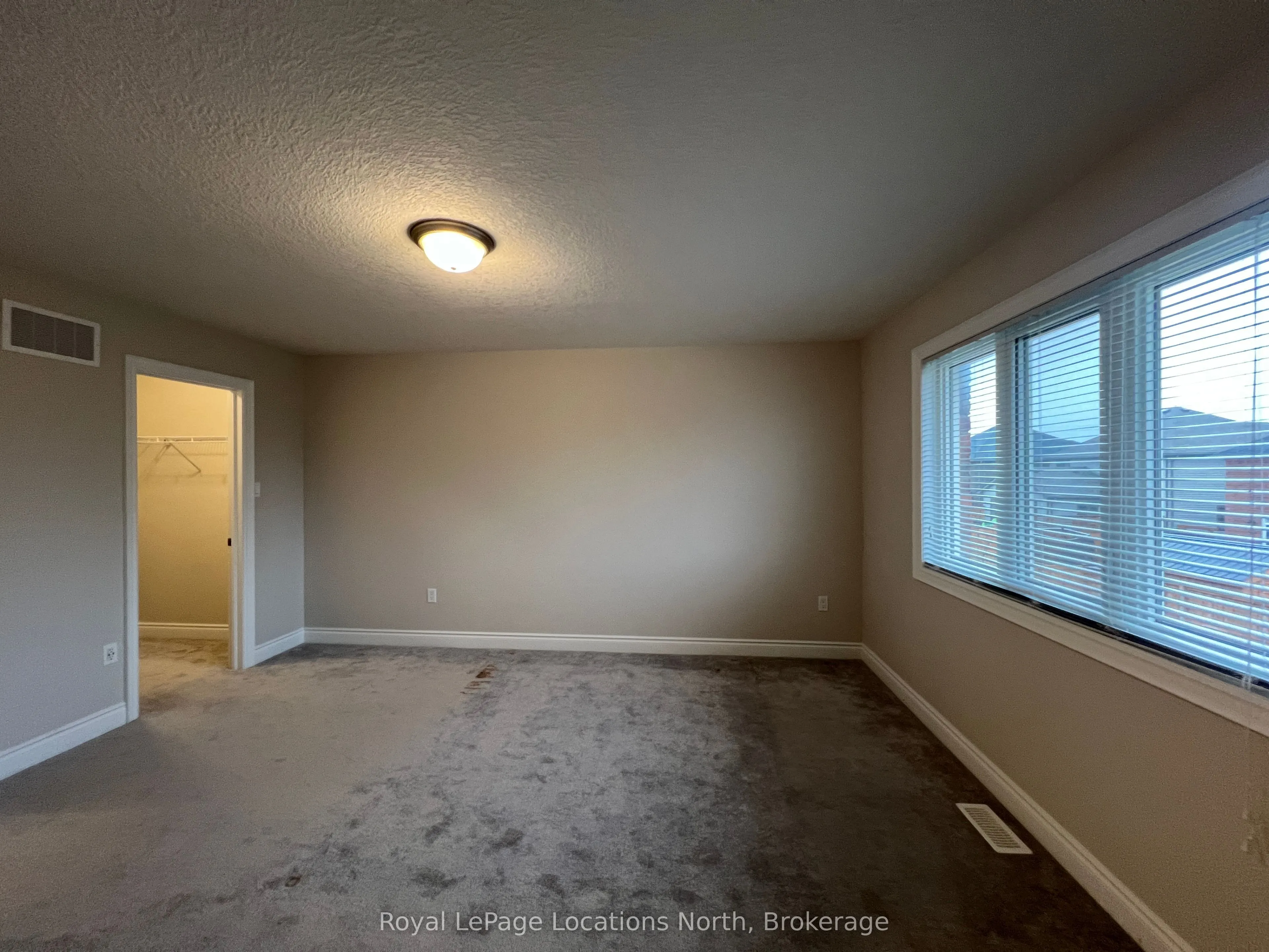 23 LOCKERBIE Crescent