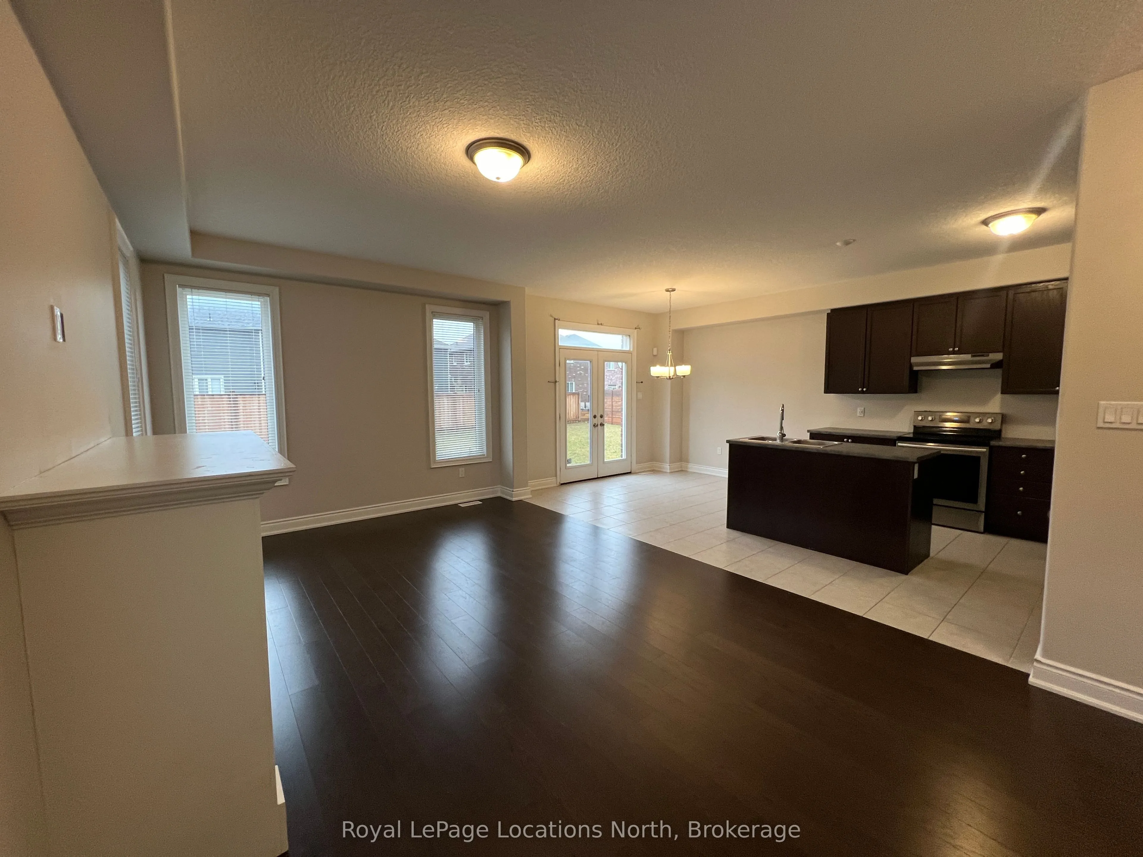 23 LOCKERBIE Crescent