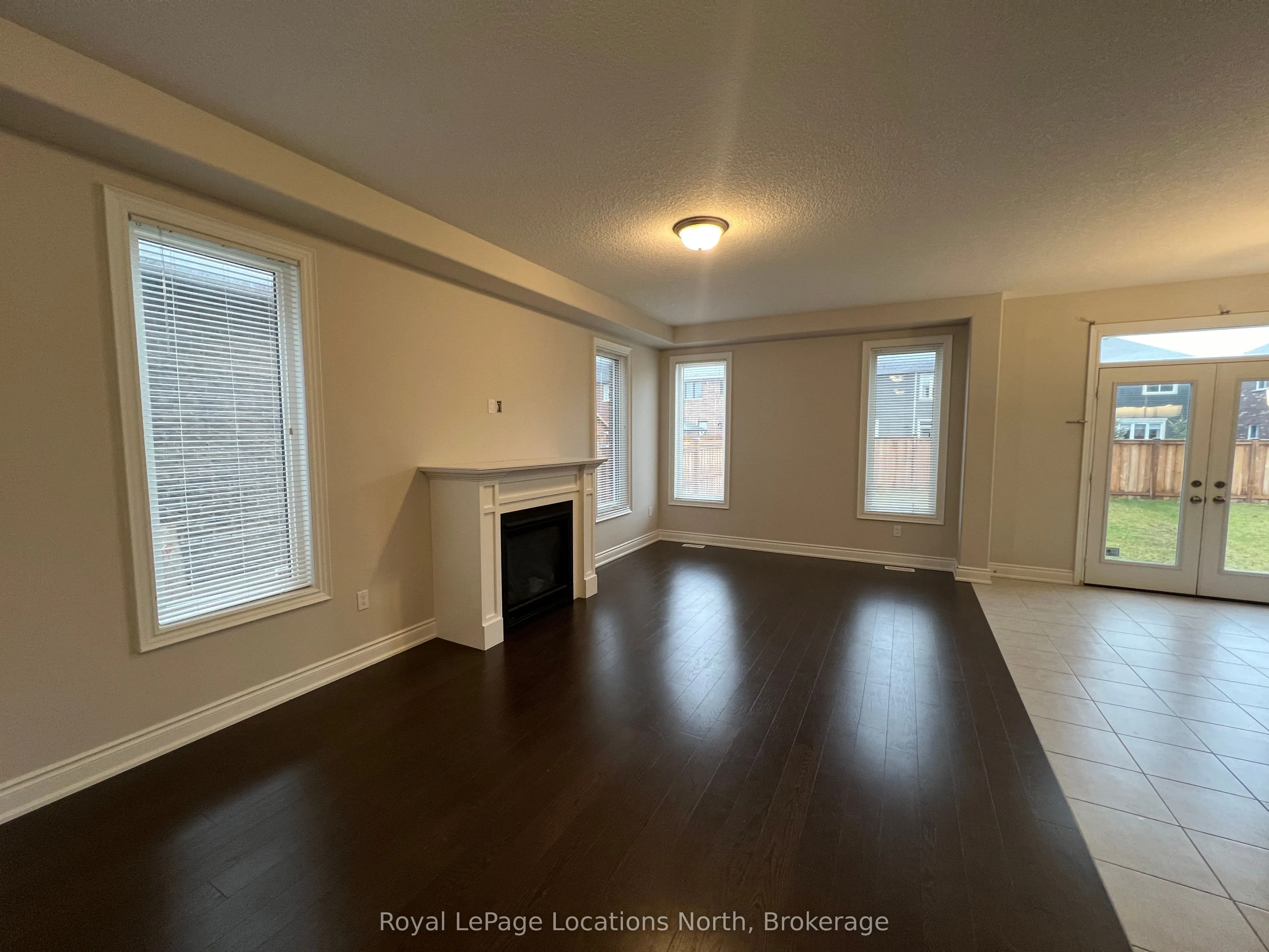 23 LOCKERBIE Crescent