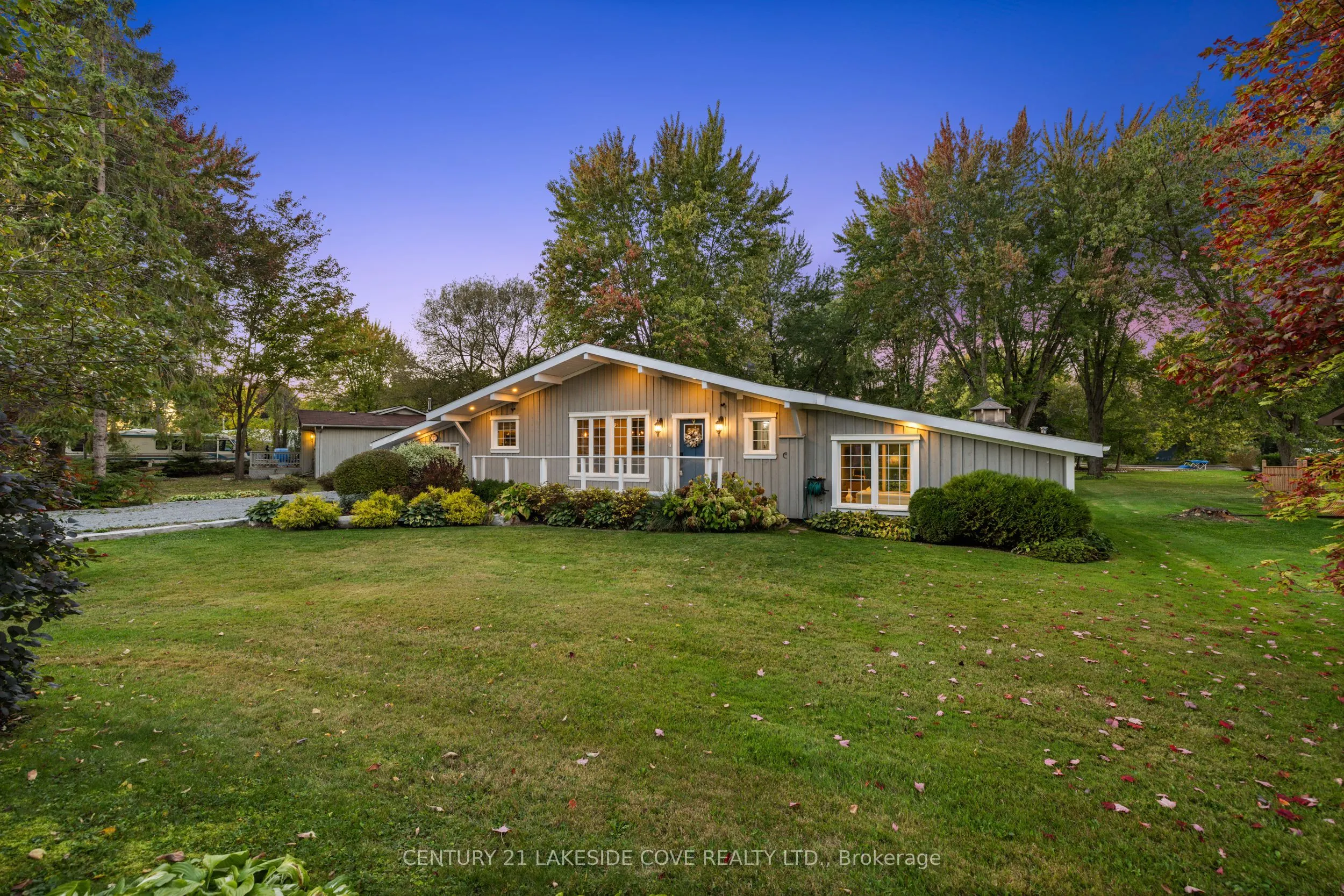 27 Poplar Crescent