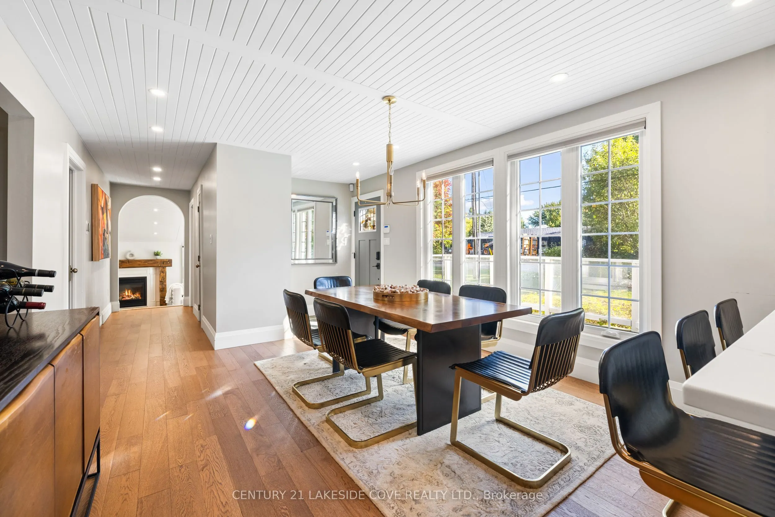 27 Poplar Crescent