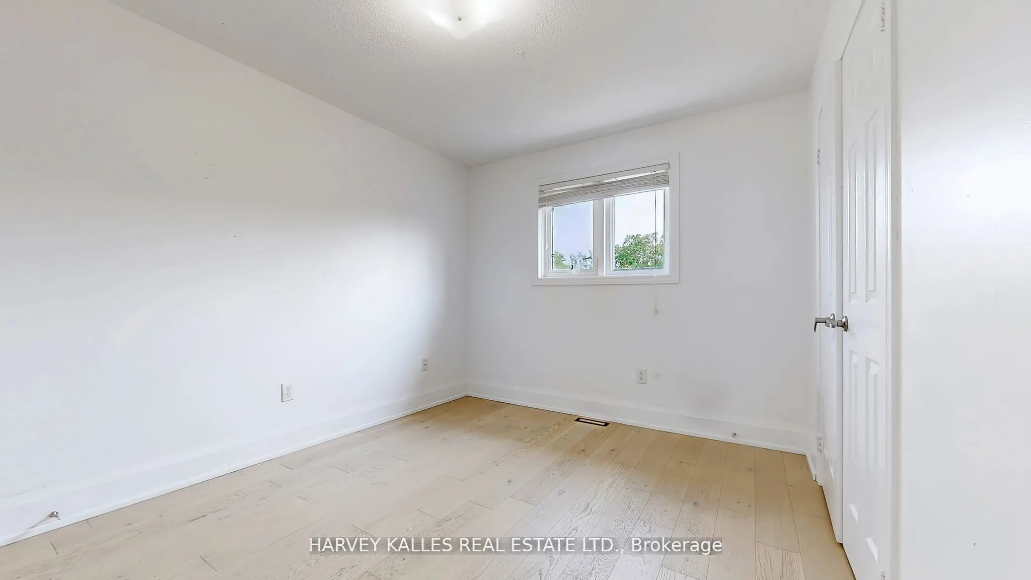 13 Oakside Court
