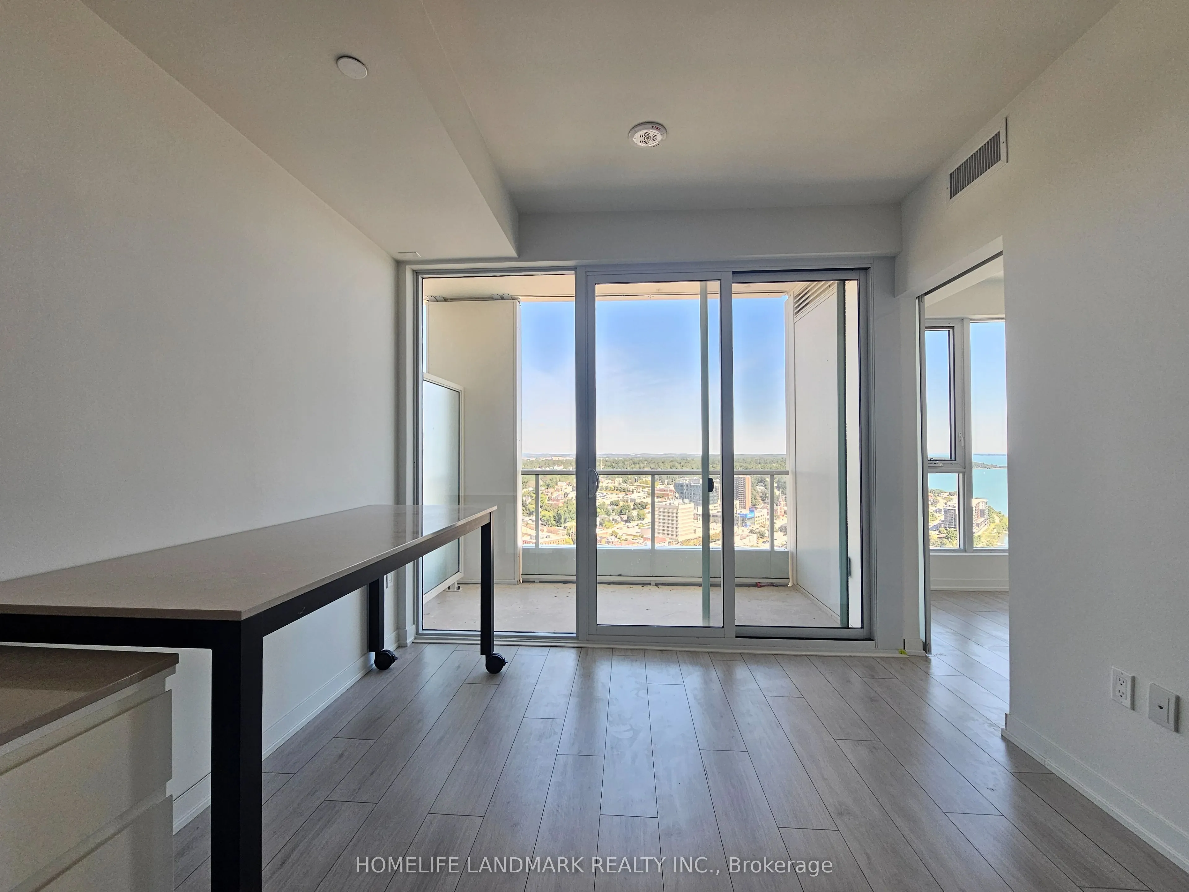39 Mary Street, #3006