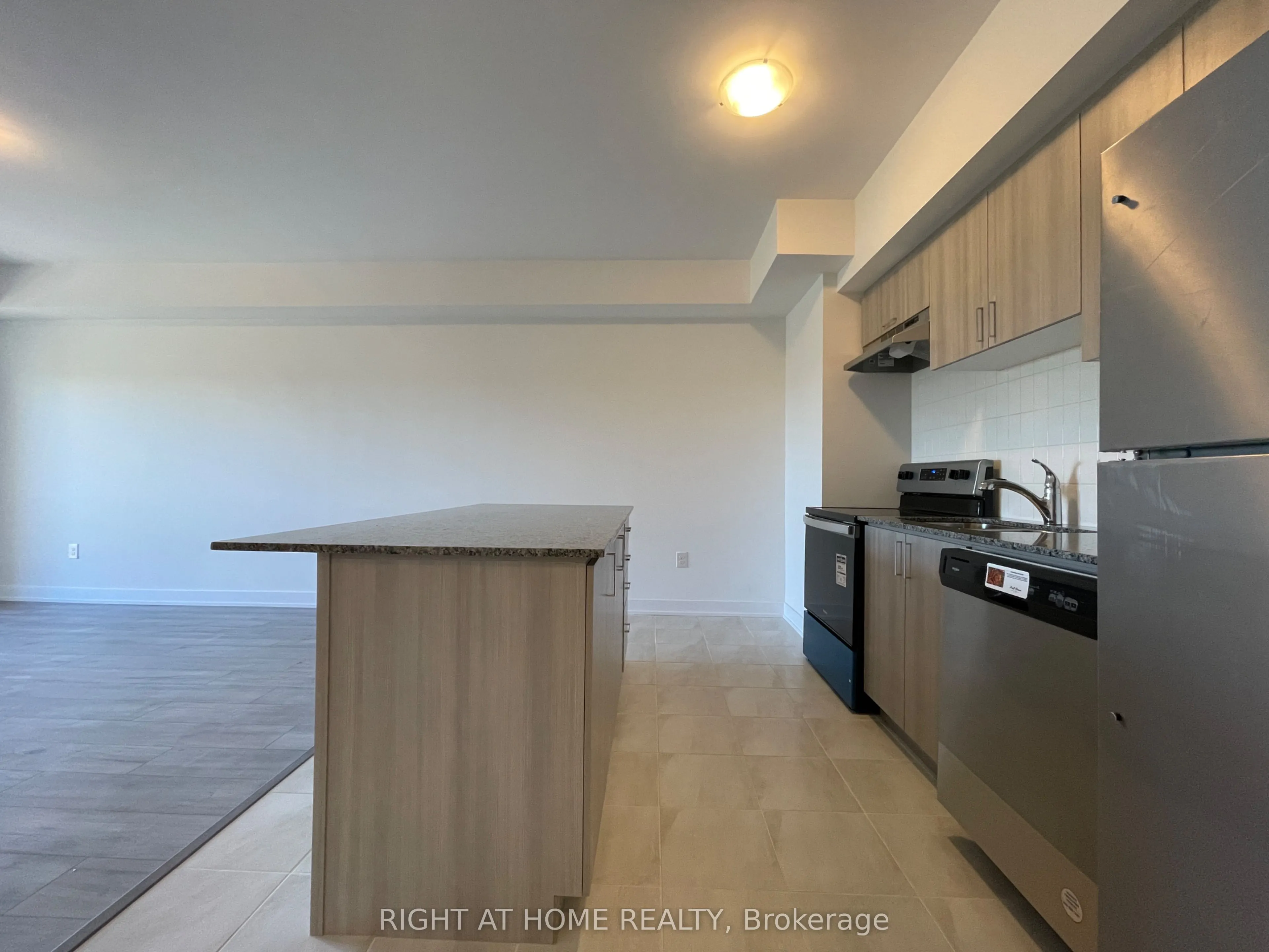 1 Chef Lane, #204