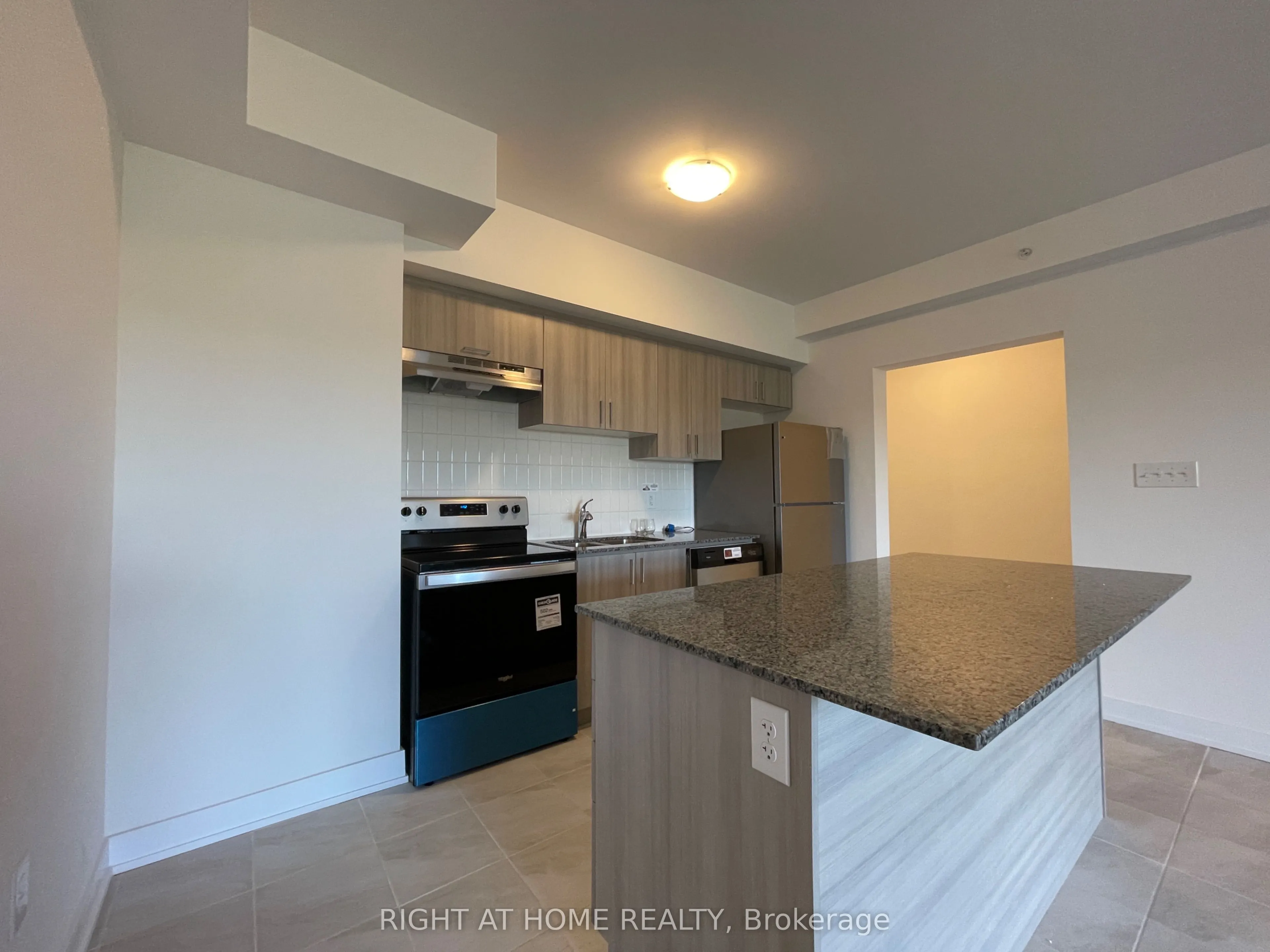 1 Chef Lane, #204