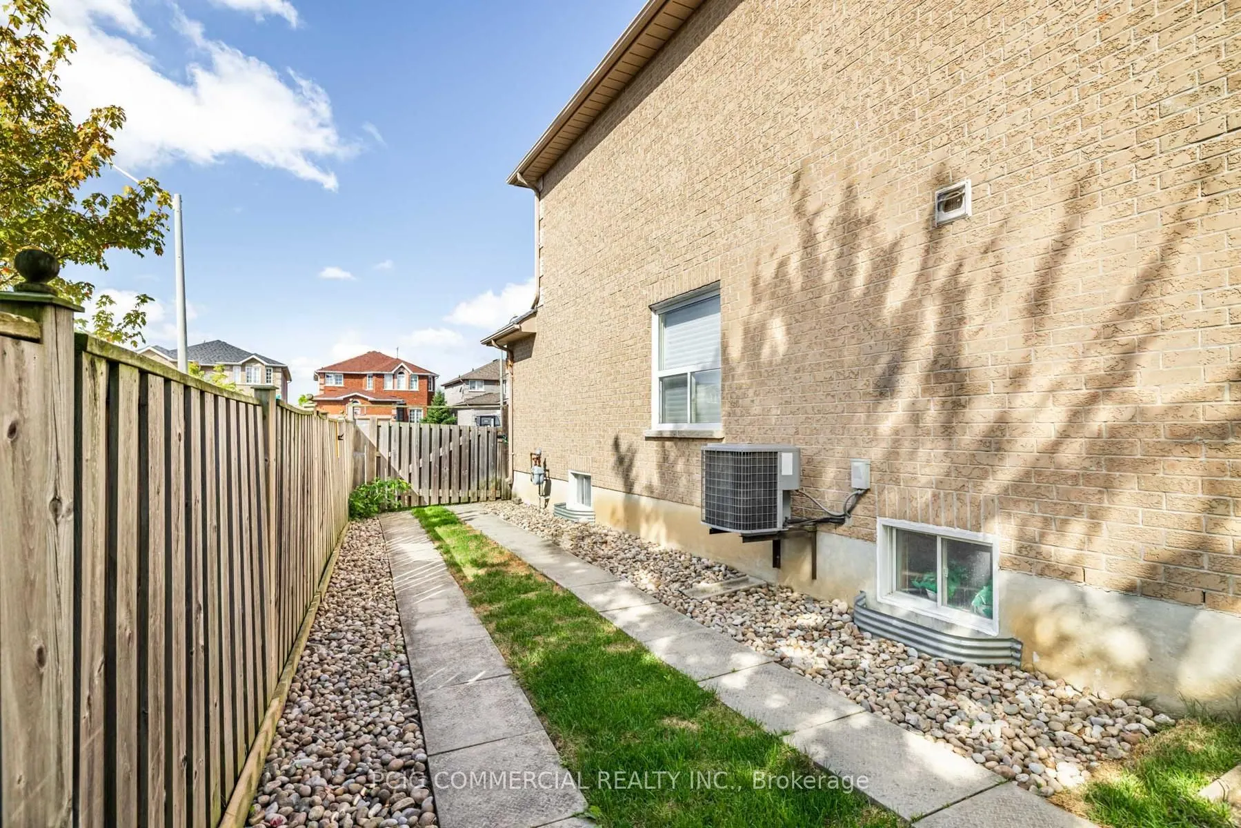 18 Max Avenue