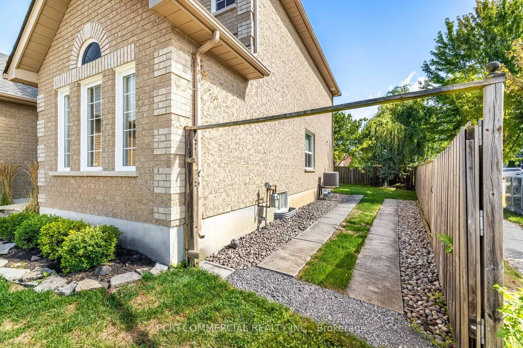 18 Max Avenue