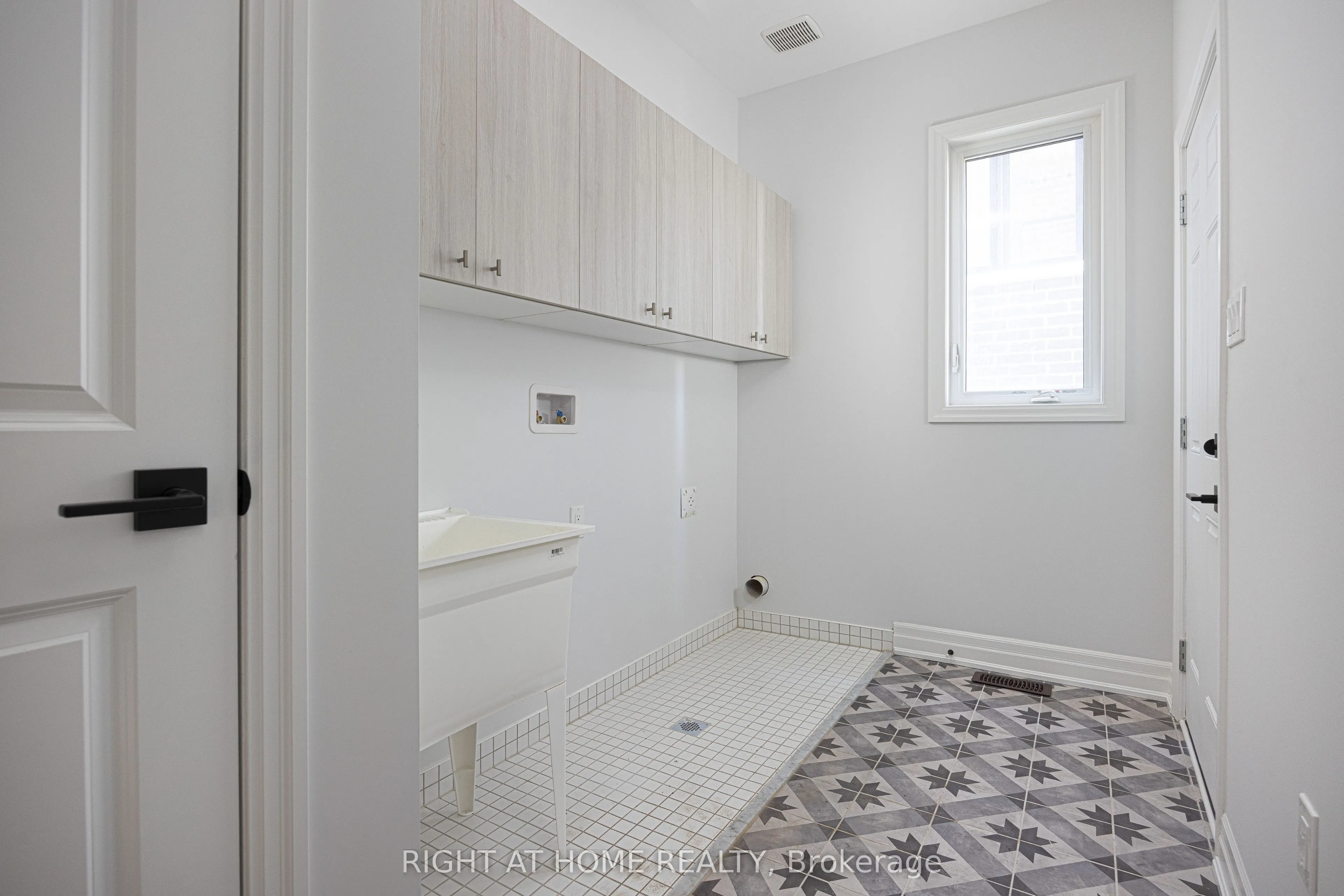 8 Nicort Road