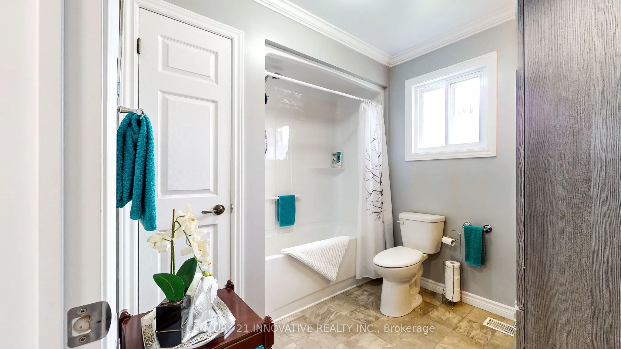 15 Aisworth Drive