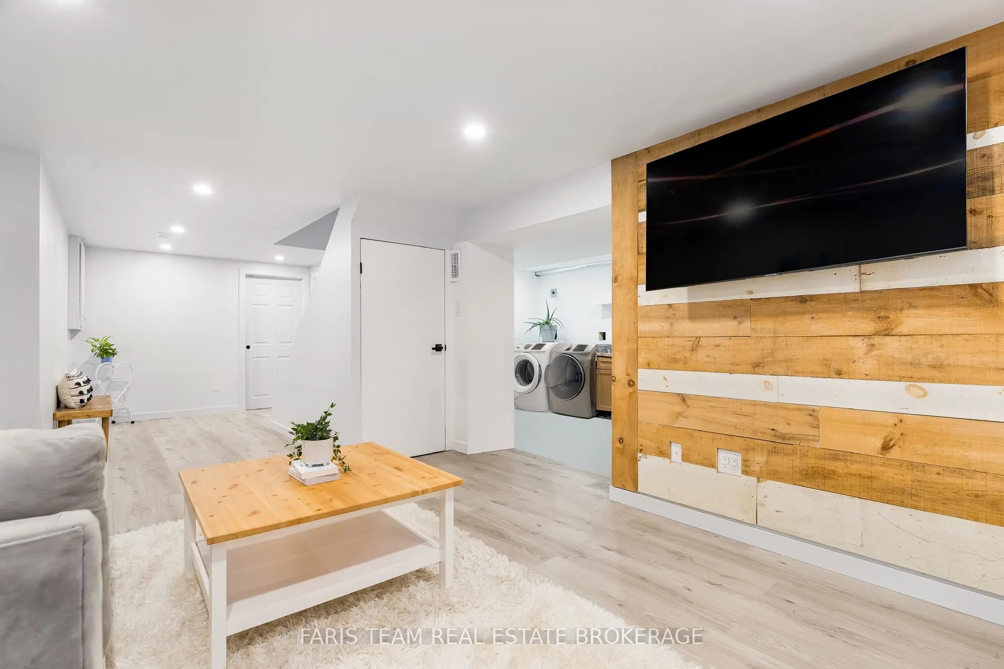4B Oak Street
