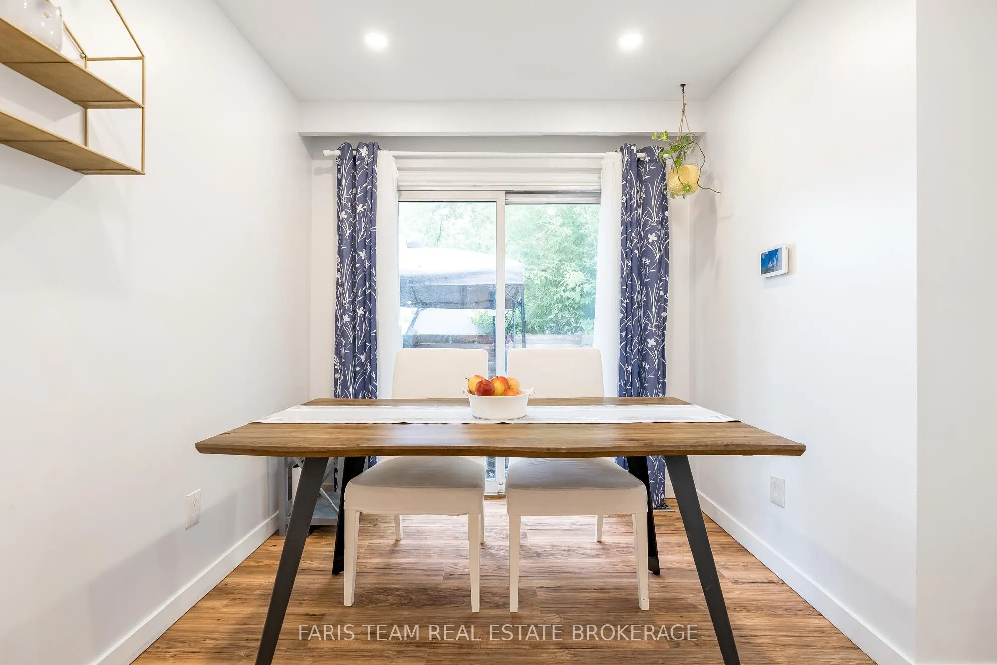 4B Oak Street