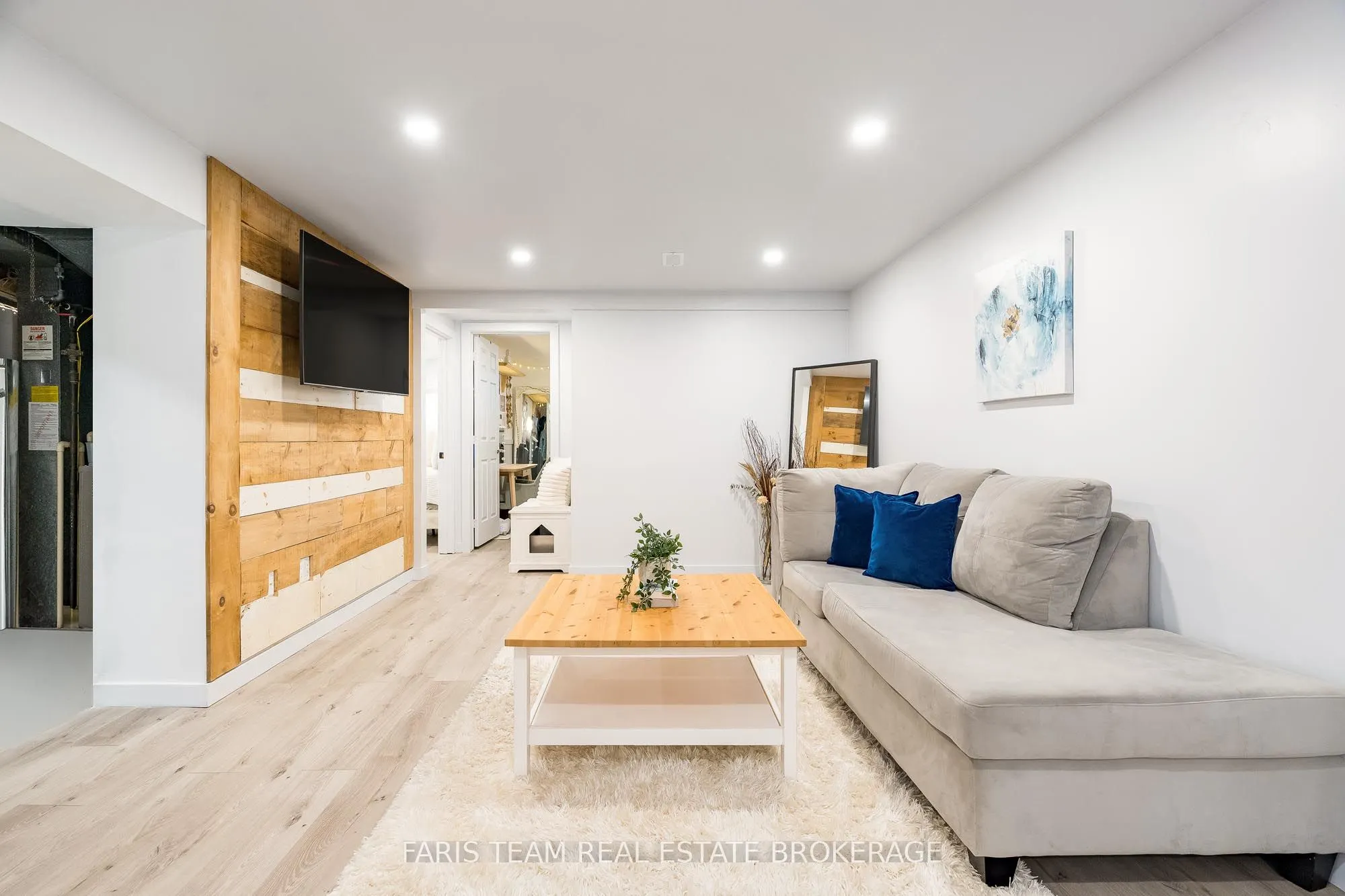 4B Oak Street